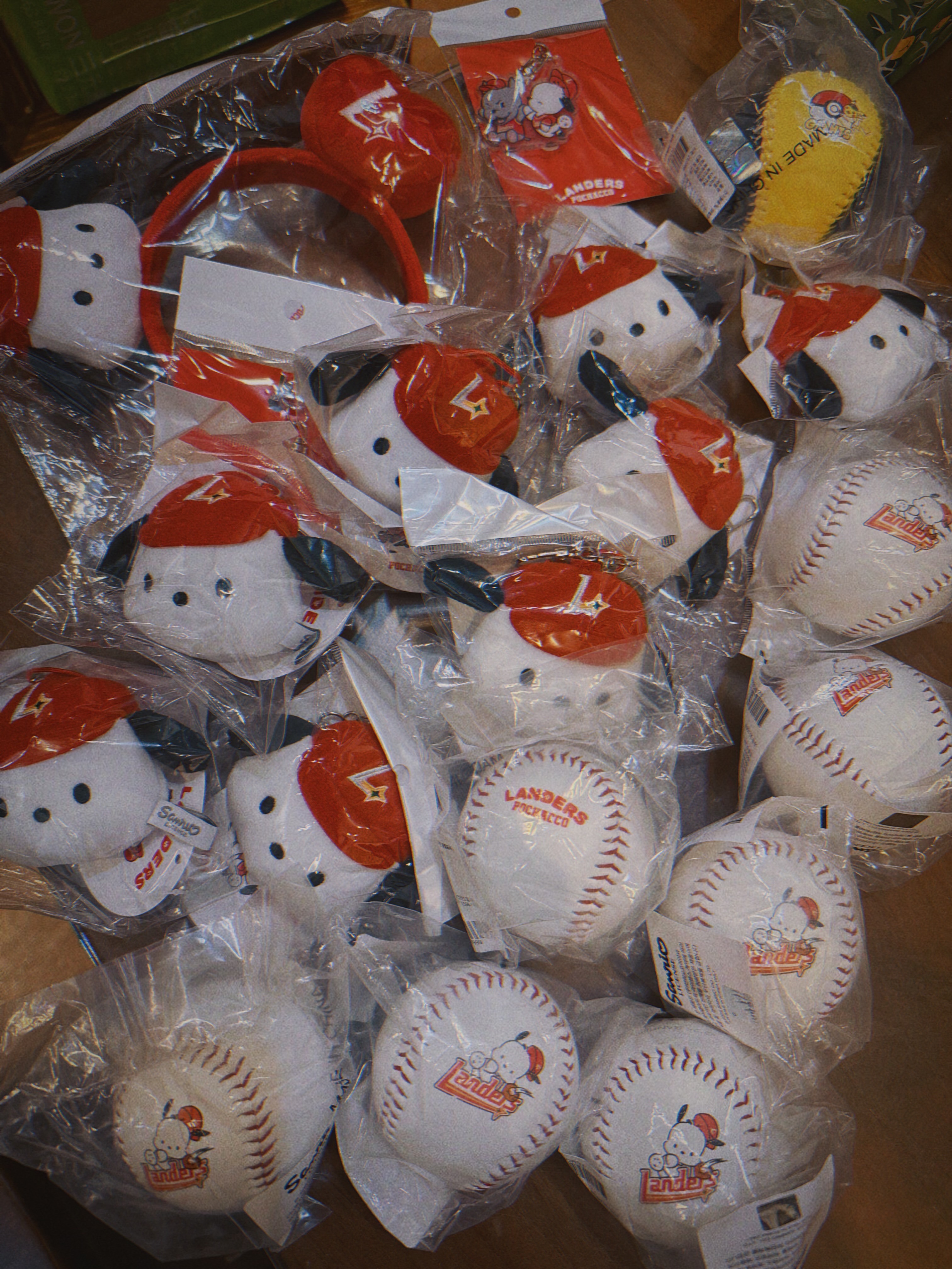 SSG登陸者x帕恰狗聯名周邊