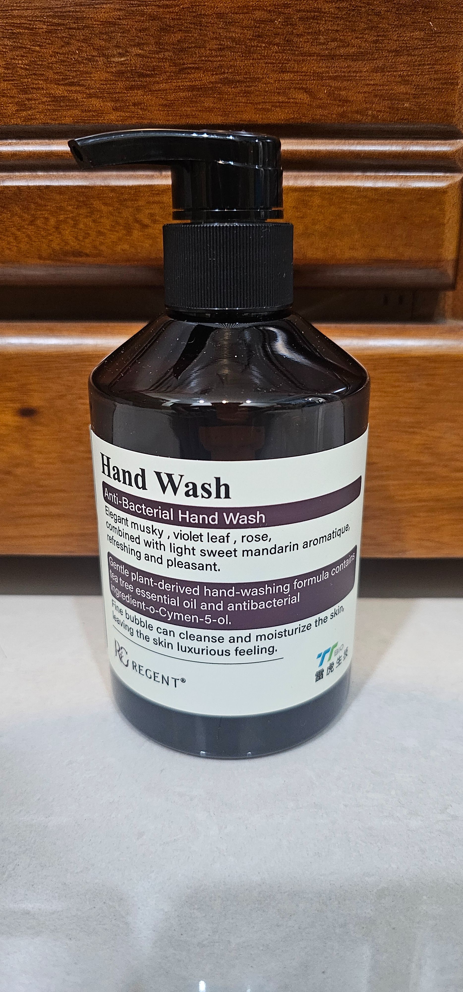 雷虎 hand wash麝香抗菌洗手露（320g）