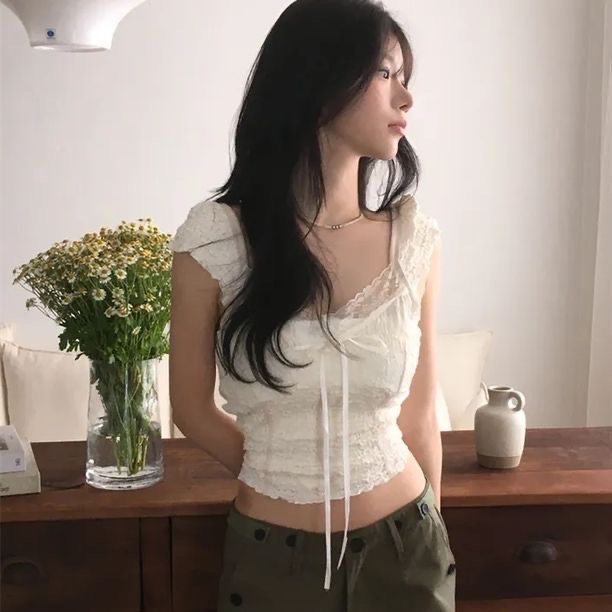 法式蝴蝶結蕾絲上衣