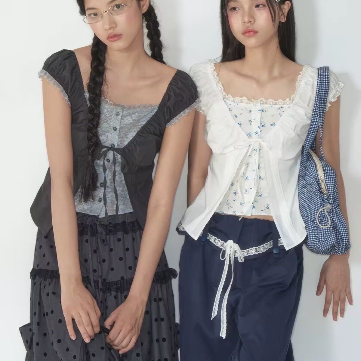 假兩件碎花蕾絲上衣