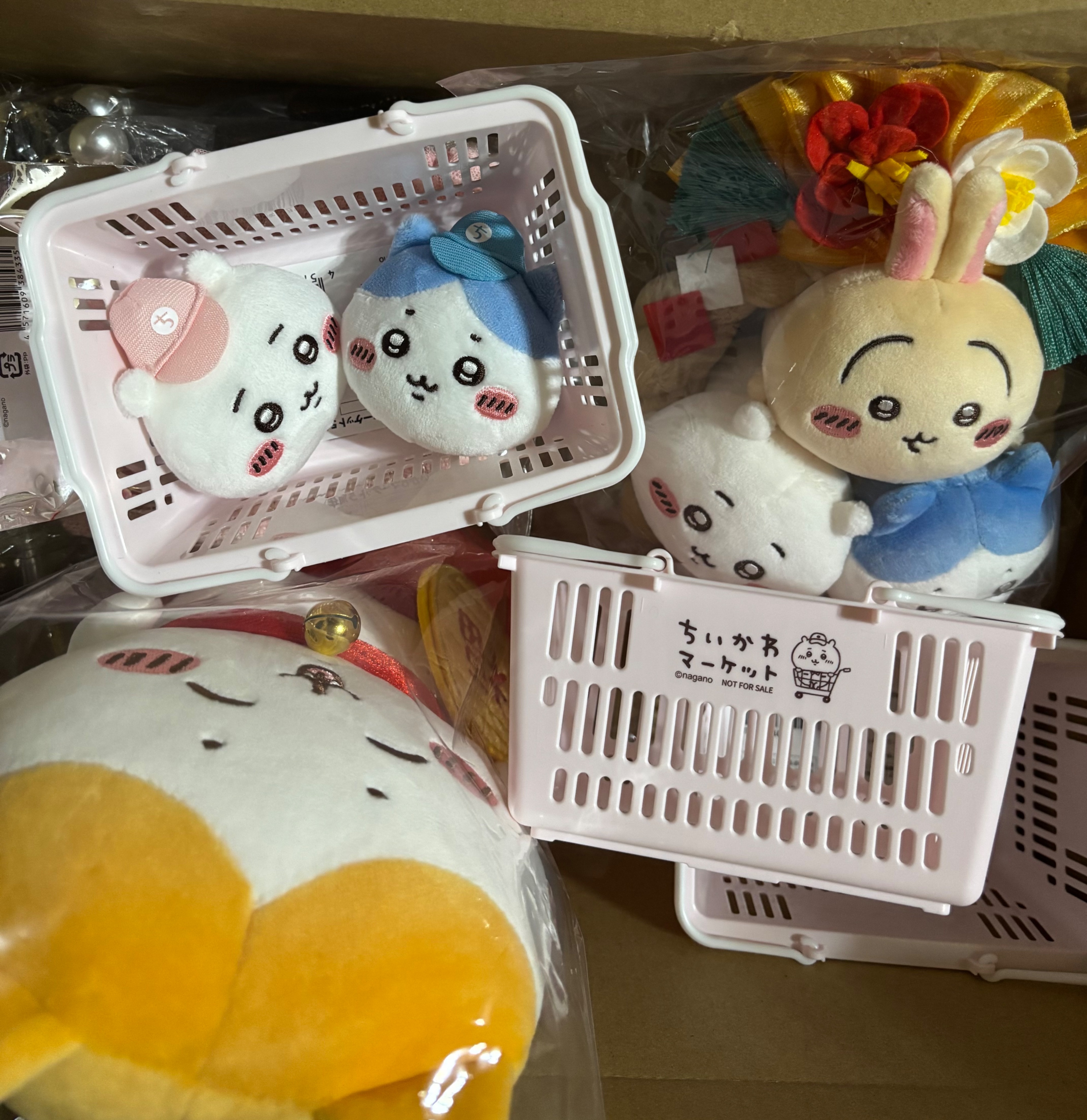 特典/送貨員別針徽章/購物籃