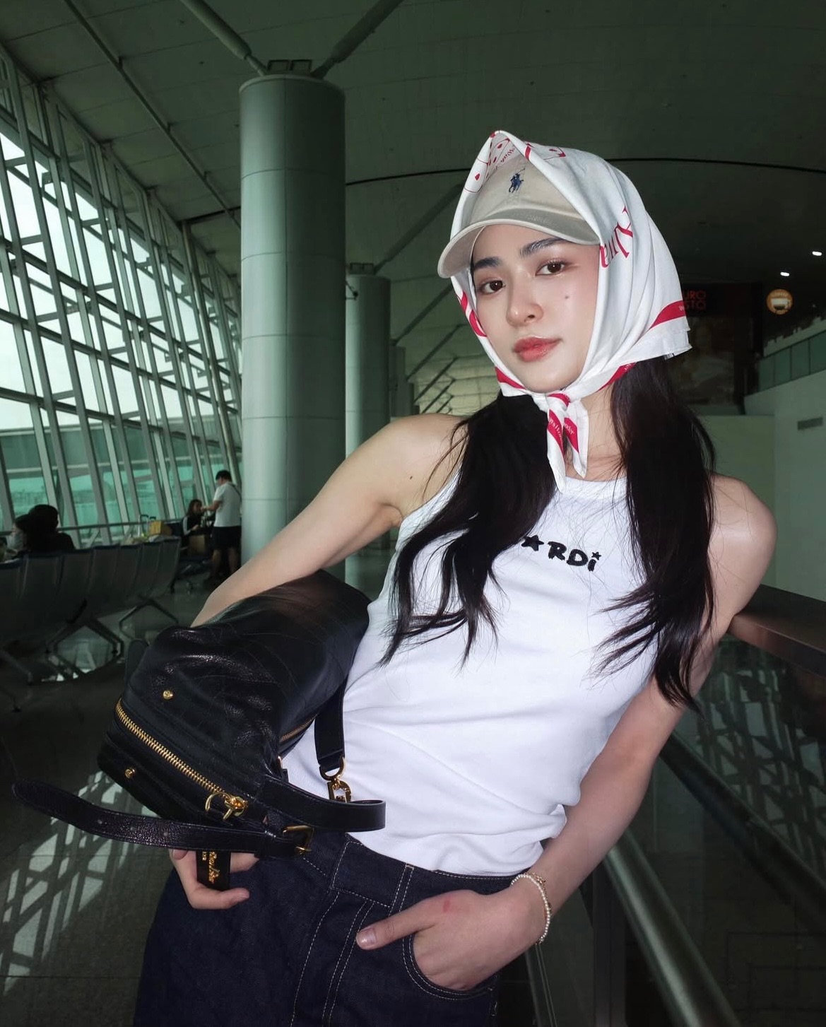 《Mardi》00K同款星星logo背心