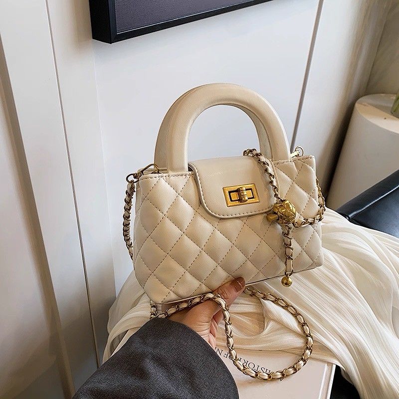 出清全新 小香風鍊條色