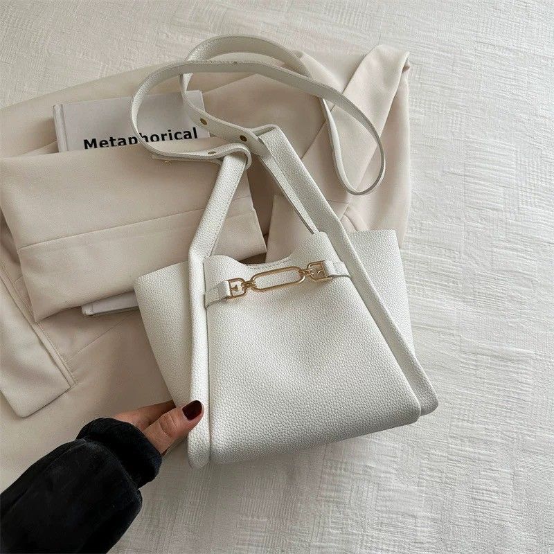 出清全新 豬鼻子手提斜跨包