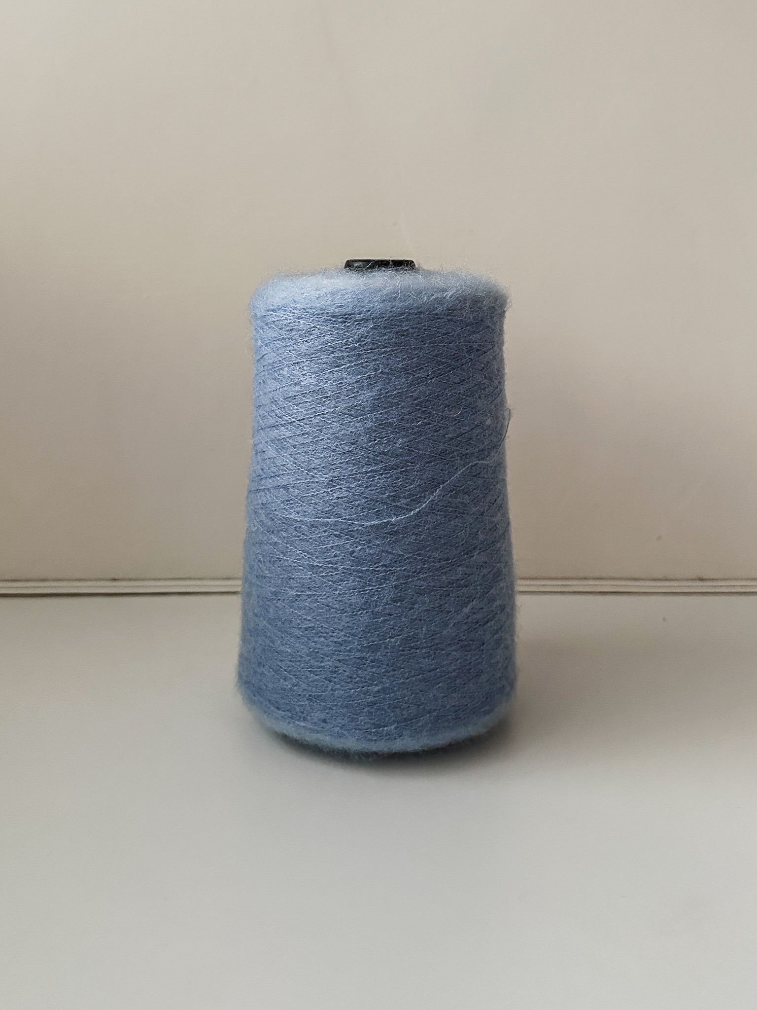 蓬鬆系列 05｜義大利萬支中細馬海毛 -天空藍