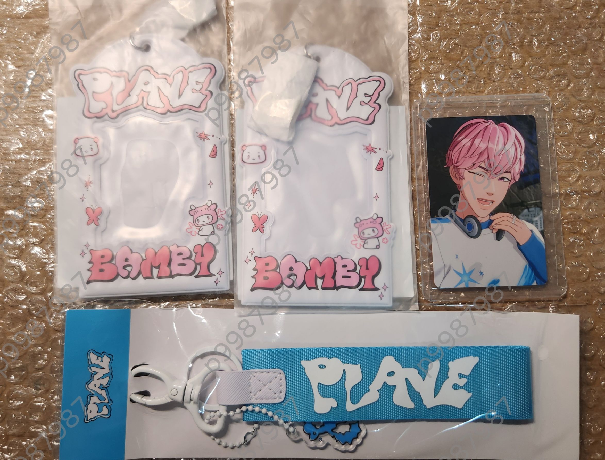 💗卡套*2+飄帶*1+💗特典*1 （皆全新未拆，默認廠損）
