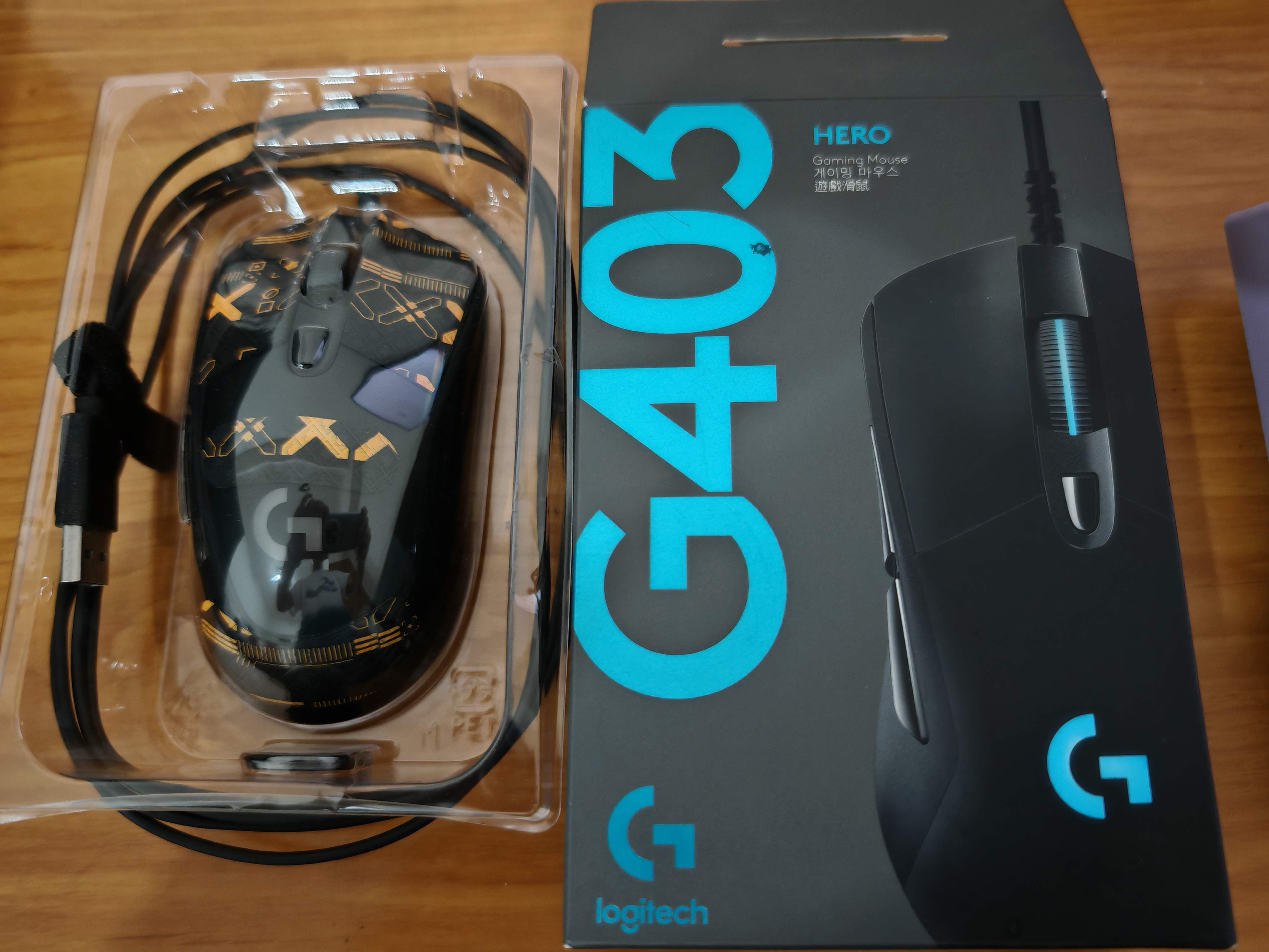 羅技 G403 hero