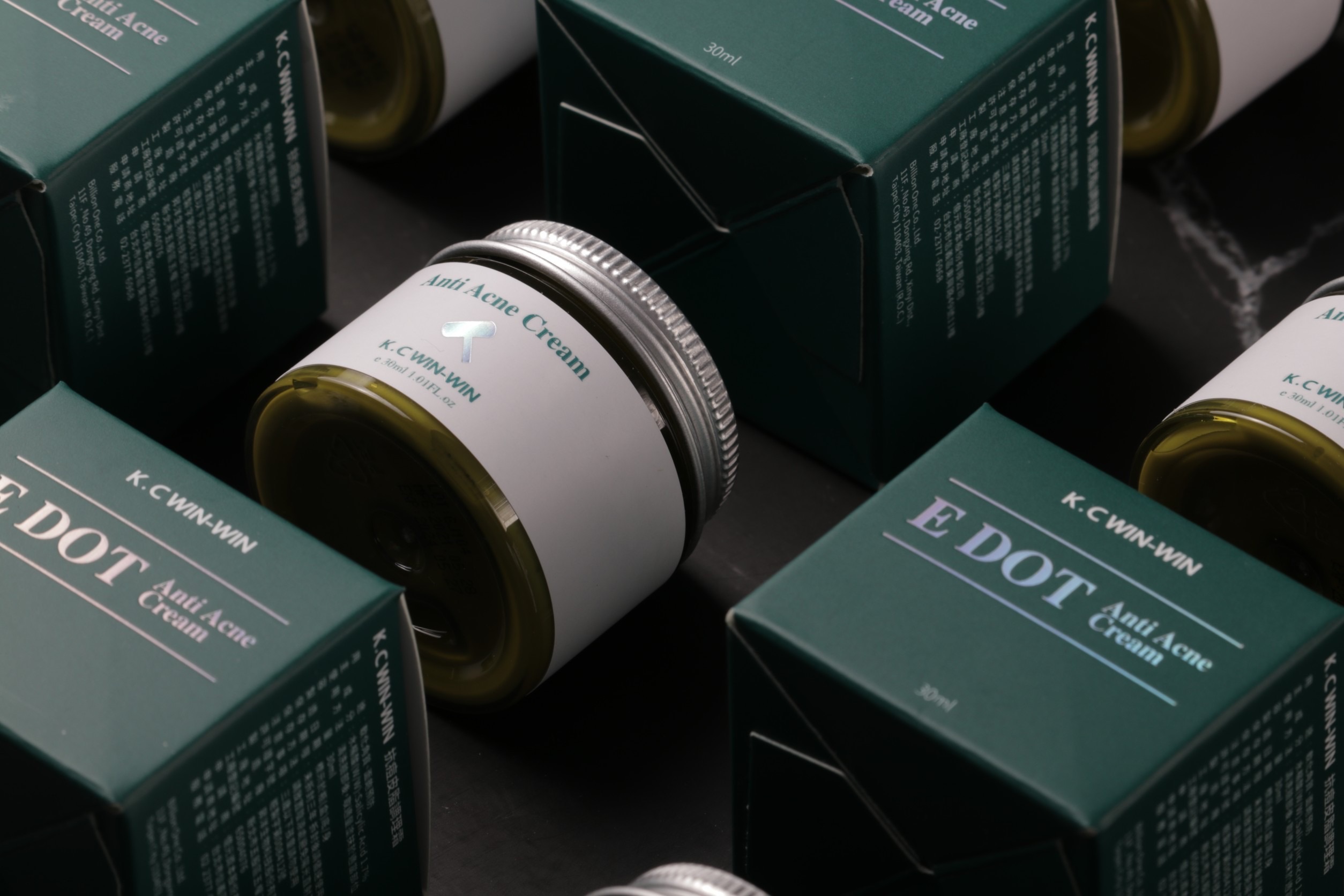 KC-WINWIN抗痘皮脂調理霜