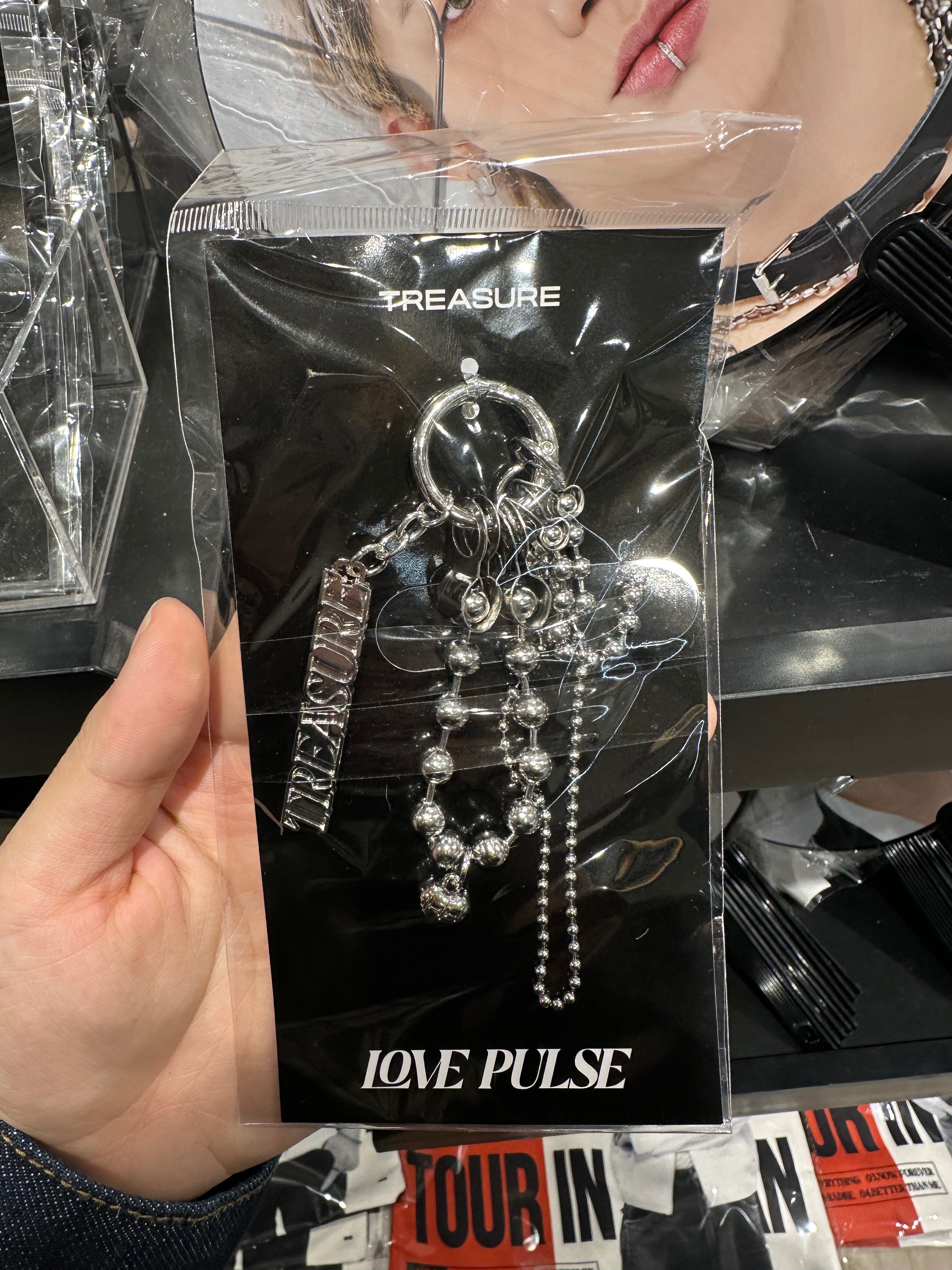 TREASURE