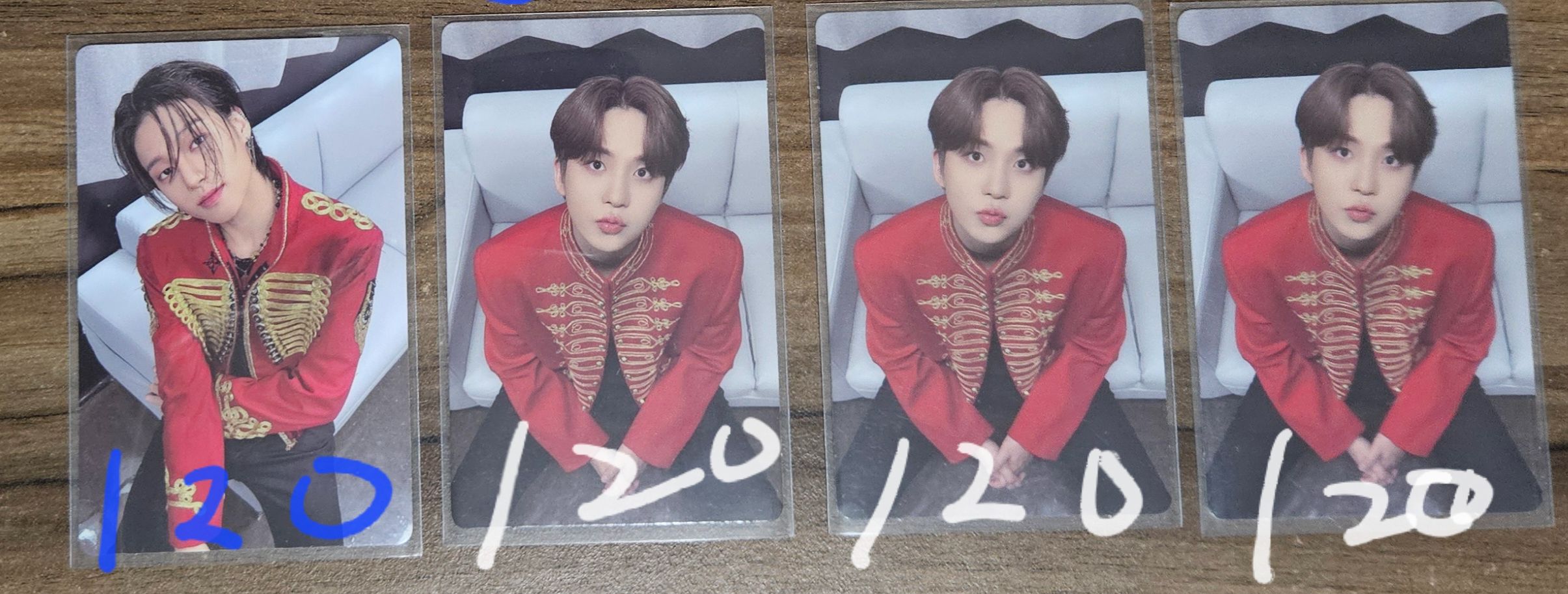 坐坐系列（專輯內容物隨機 鍾可當綁 ）