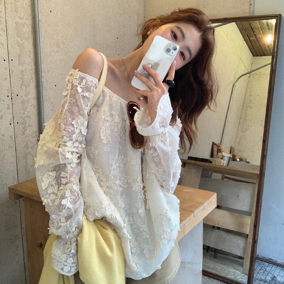 #預購（3/1第一波收單）【花影浪漫曲】立體浮雕勾花蕾絲兩穿式精緻上衣