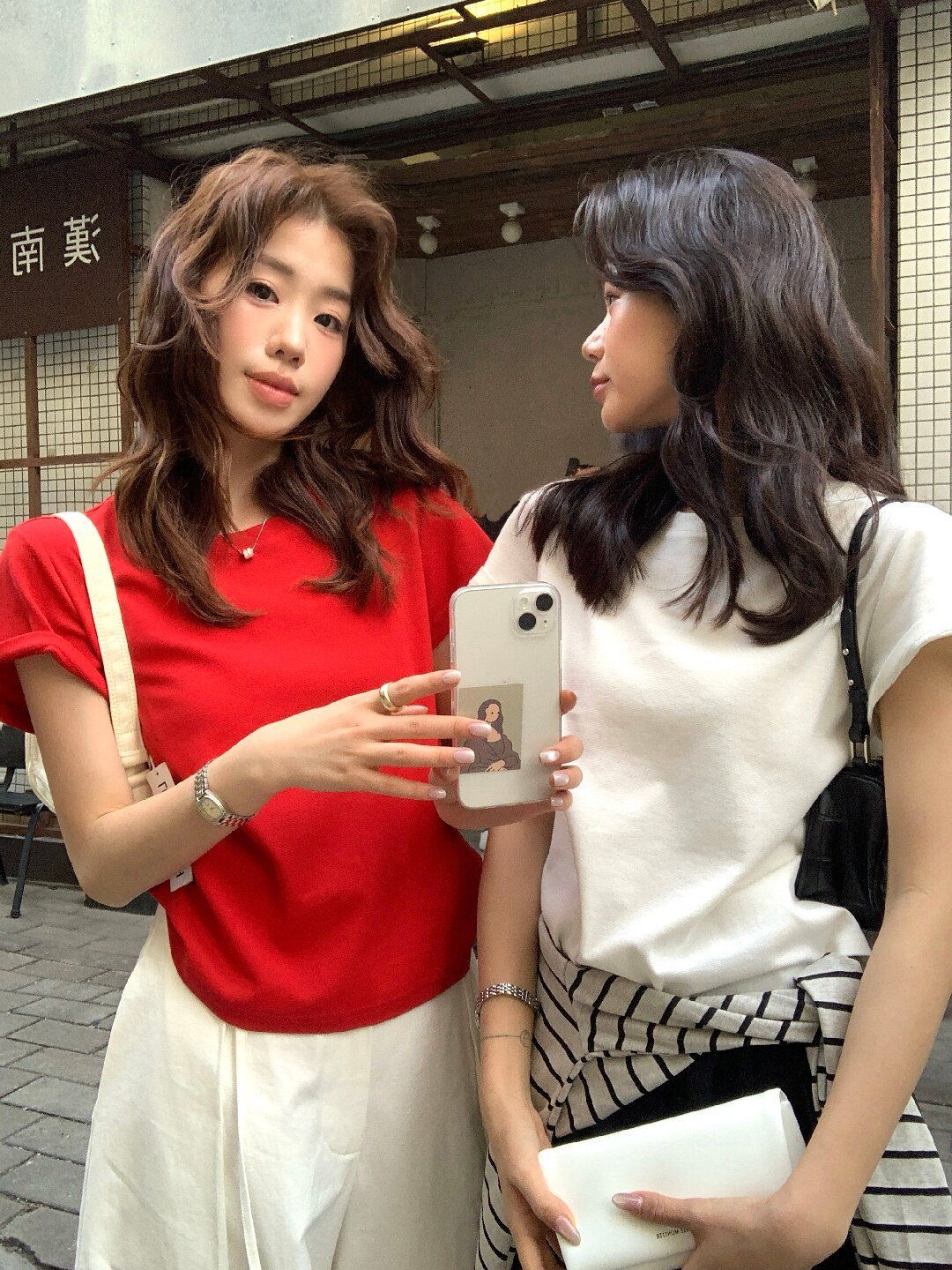 #預購（3/1第一波收單）  【俐落修身】韓系細直條壓紋高彈力五分袖針織上衣