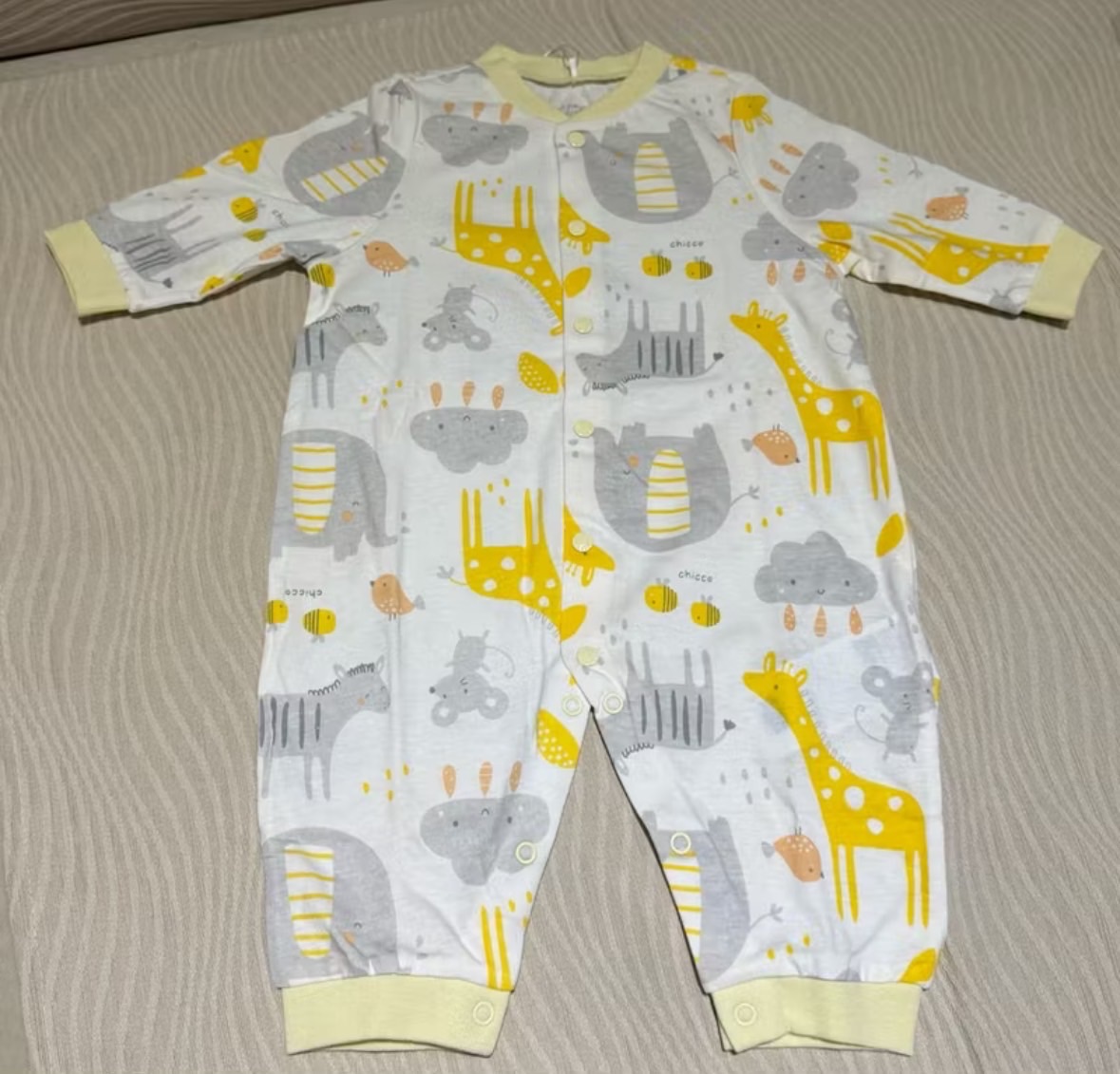 全新chicco 薄版 長袖連身衣 尺寸62公分 彌月禮盒