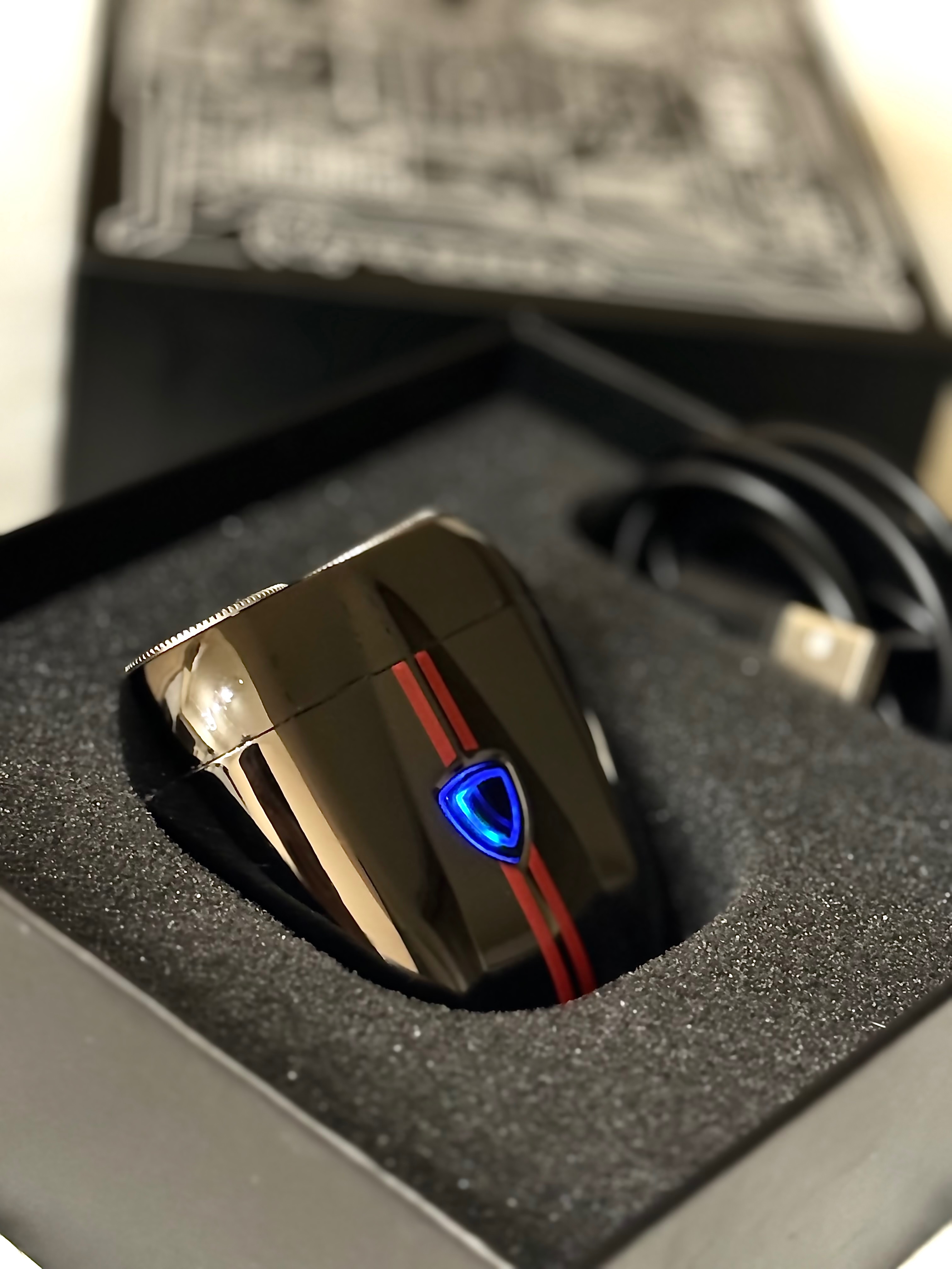 迷你電動刮鬍刀