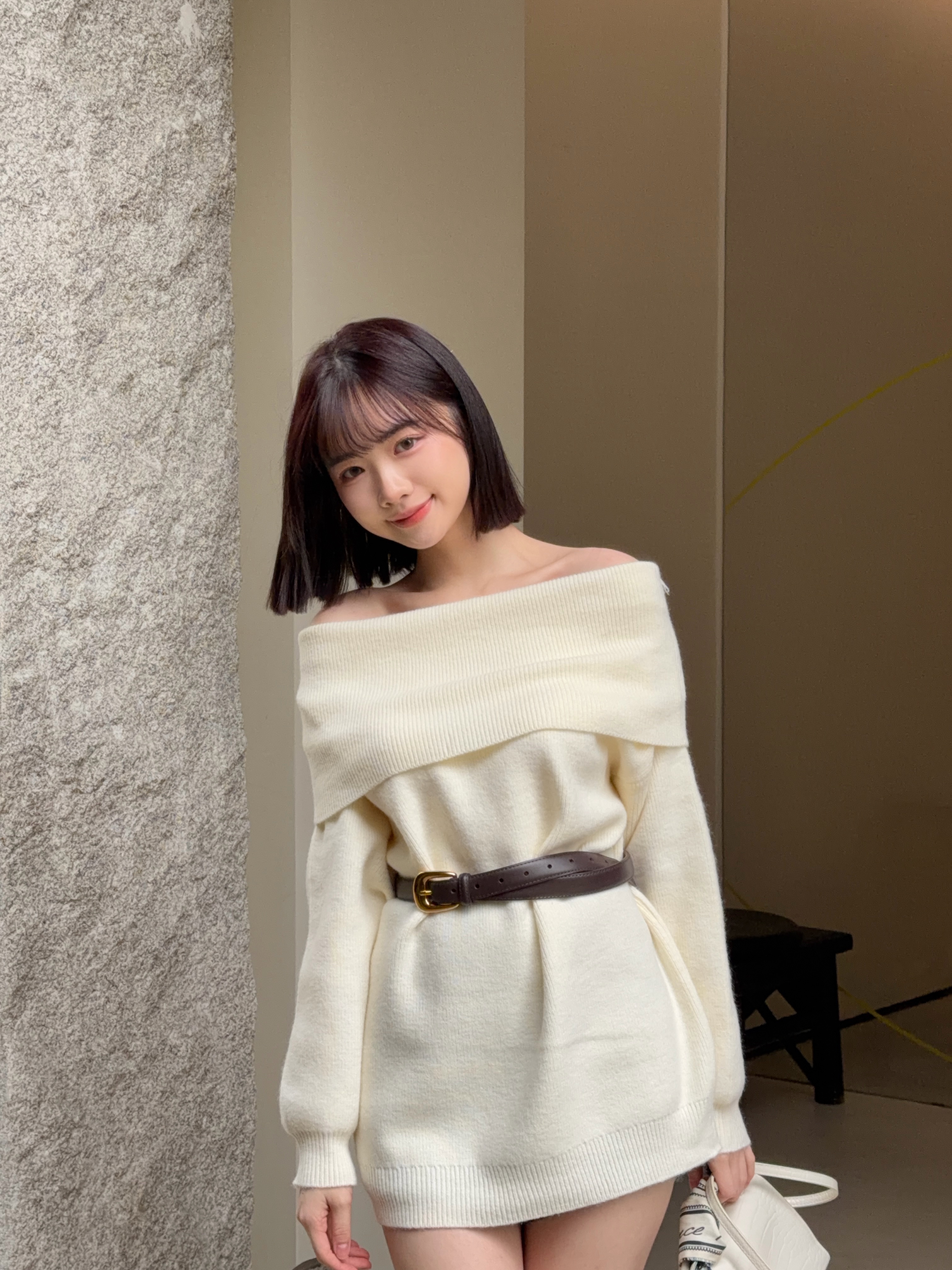 現貨6%純羊毛羊毛一字領毛衣（不含腰帶）