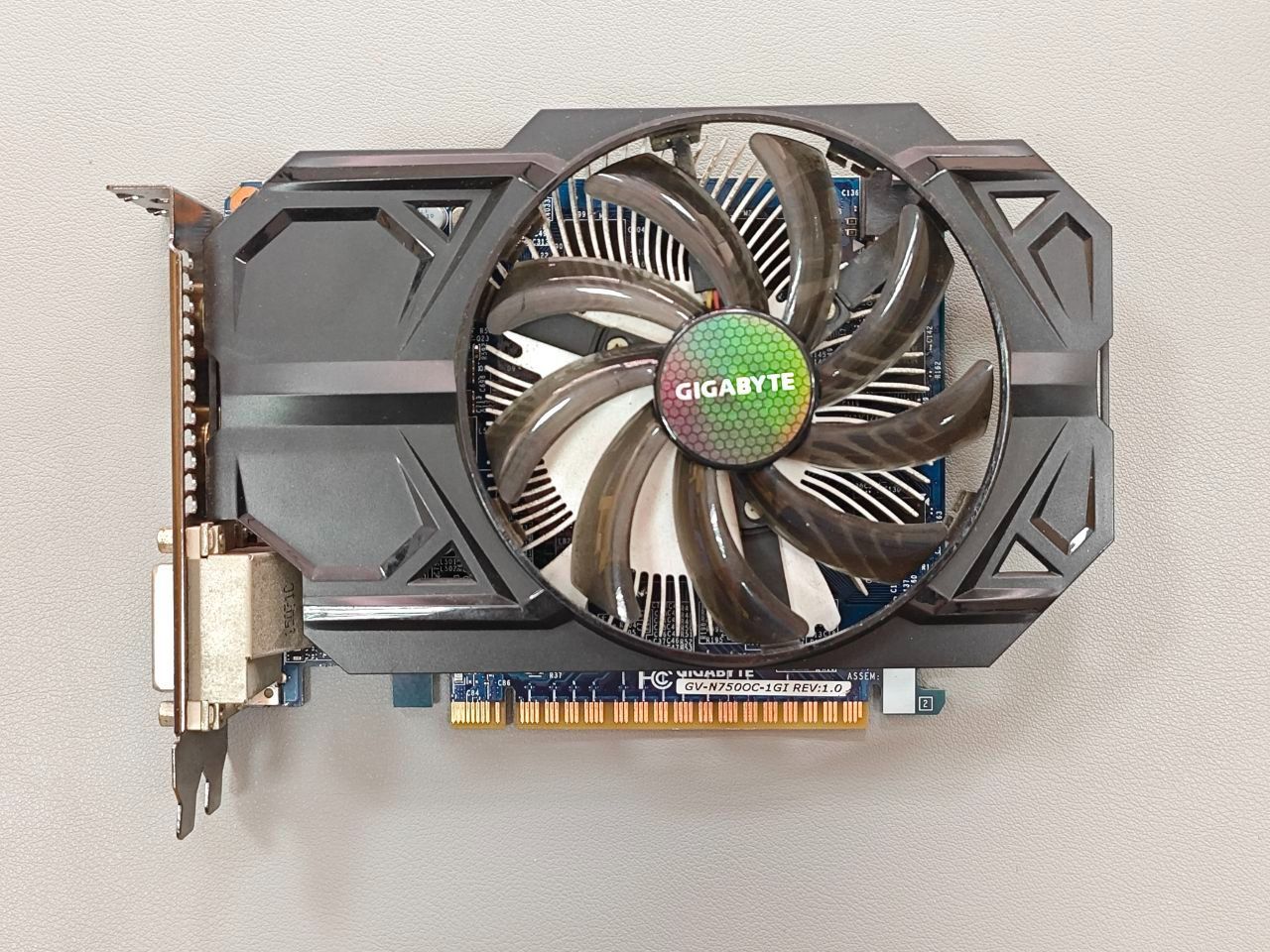 9.Gigabyte-GTX750-1G