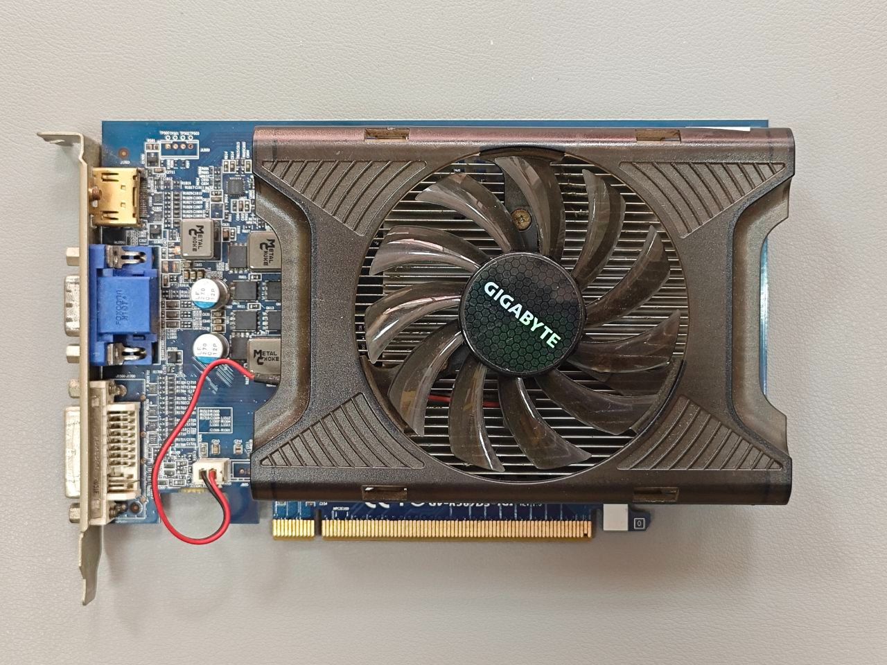 10.Gigabyte-HD5670-1G