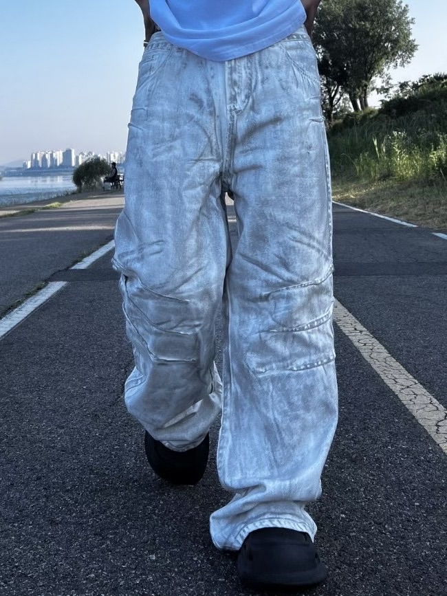 皺褶 堆疊 縫線設計 直筒 牛仔褲
