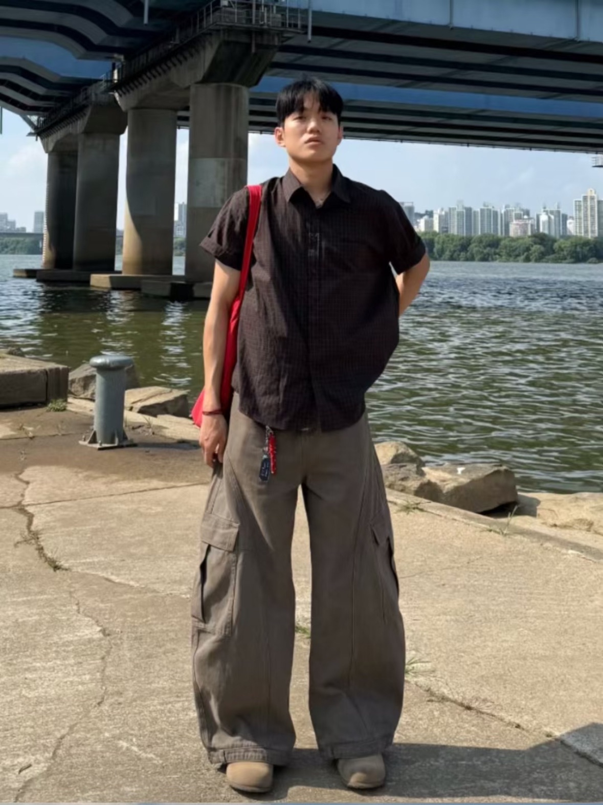 工裝 縫線設計 彎刀 牛仔褲