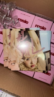 現貨！Rosé UO限定黑膠