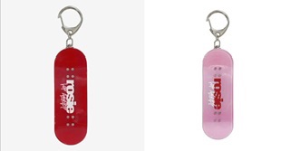 現貨！Rosé 城市小滑板吊飾