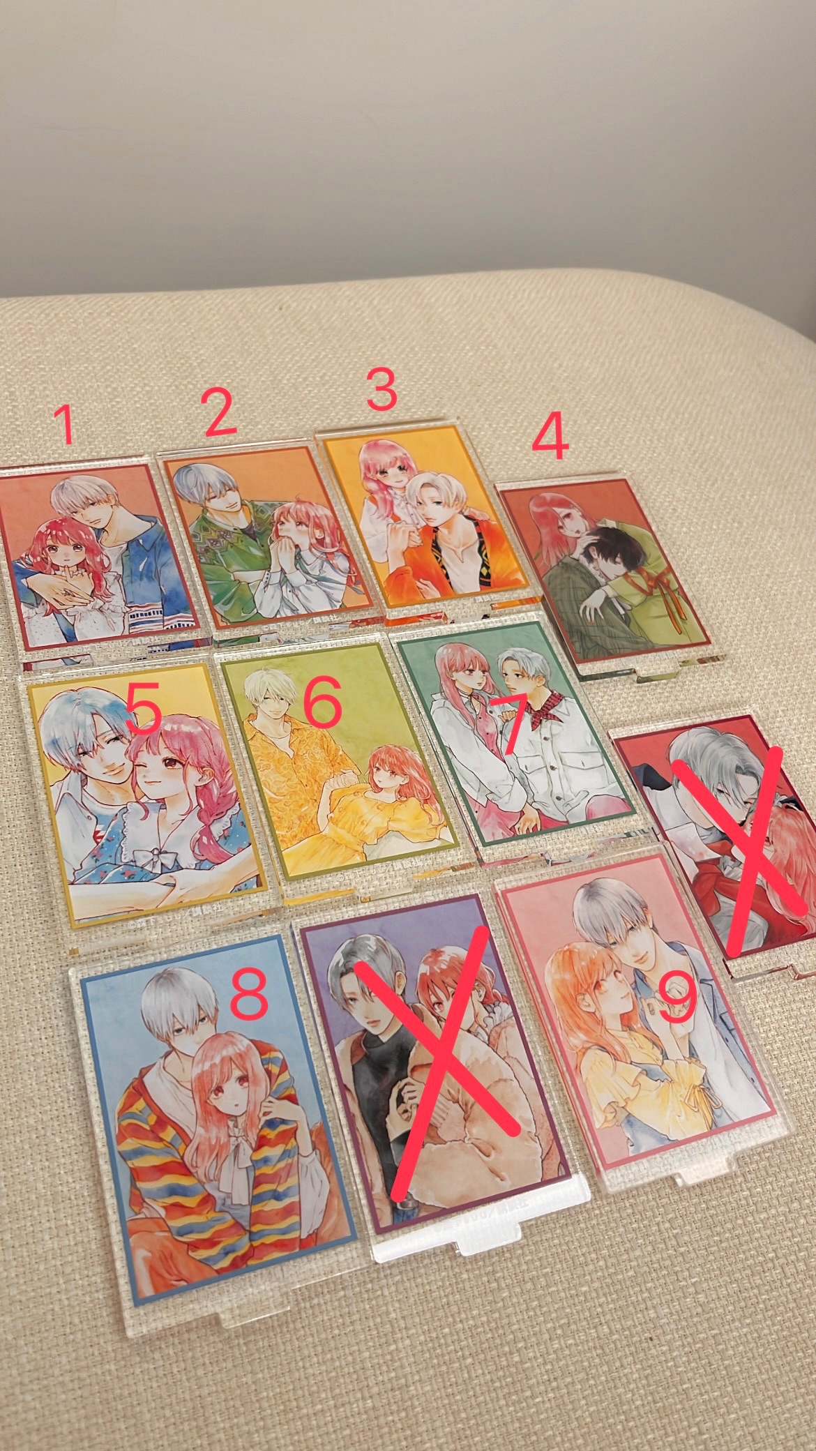 指尖相觸戀戀不捨小立牌