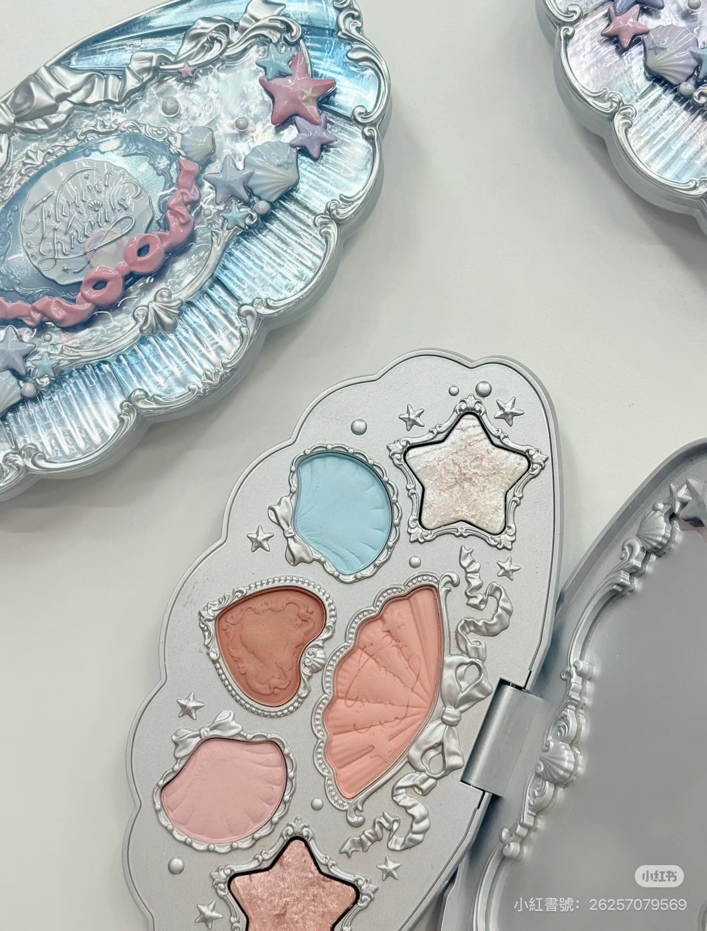 花知曉貝殼眼影盤