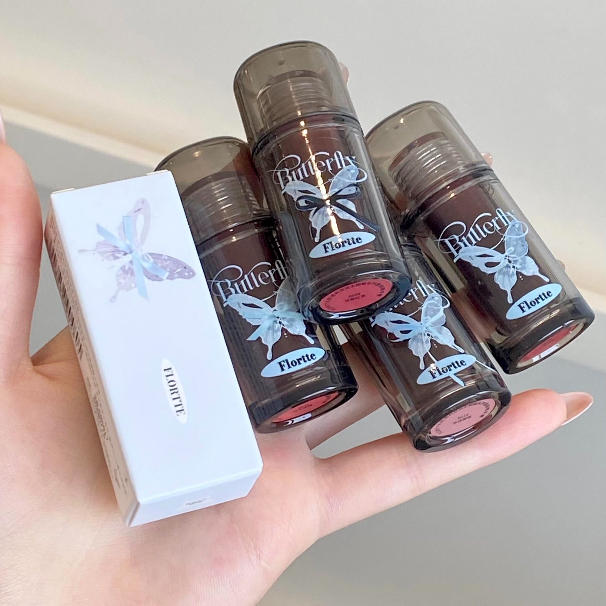 花洛莉亞唇部精華