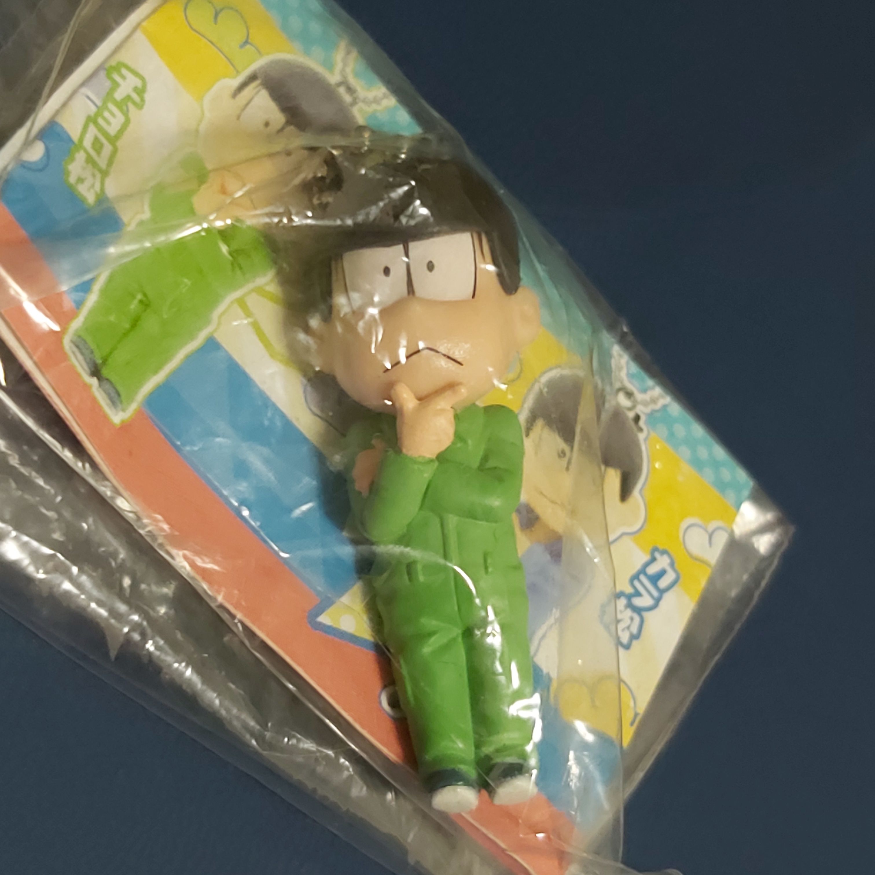 全新 チョロ松 連身工作服公仔 珠鍊吊飾