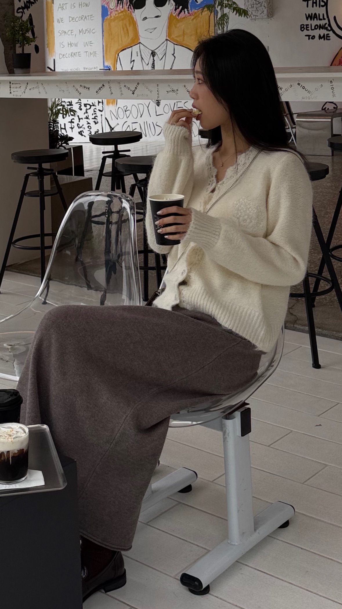 細緻寬鬆！鉤花毛衣外罩