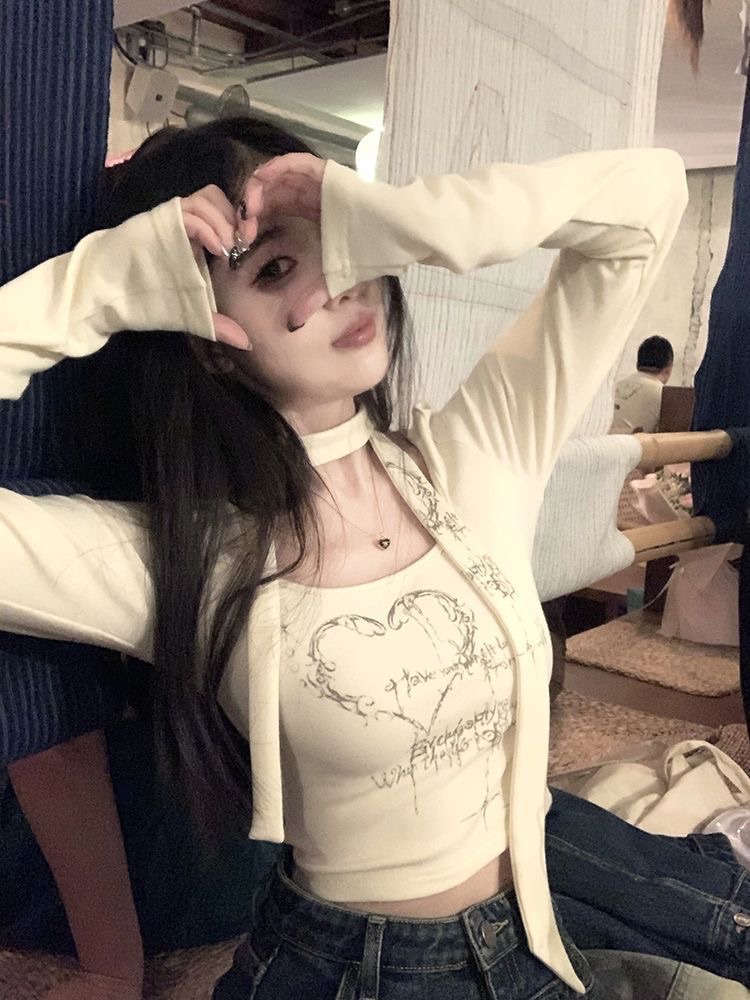 純慾風氣質復古設計感短款辣妹上衣