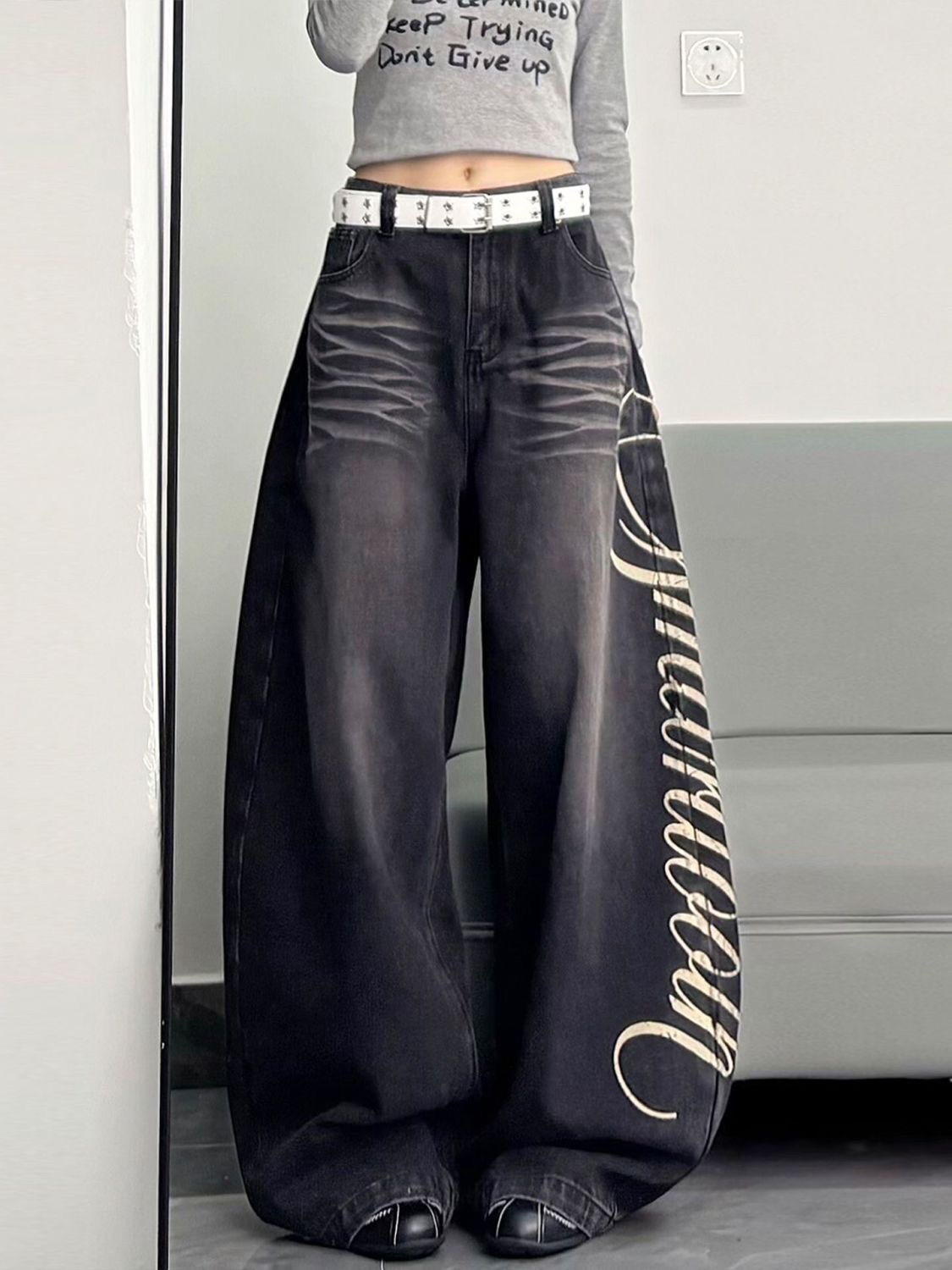 美式復古設計感字母印花牛仔寬褲
