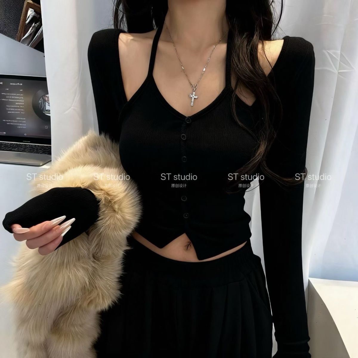 韓系純色係扣長袖上衣