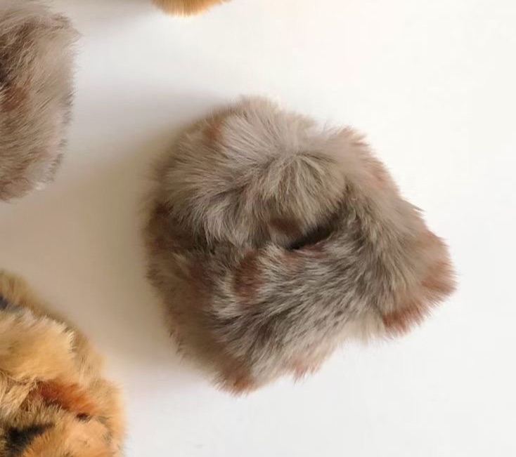 韓國製毛毛琥珀灰棕小抓夾 TSHU-A PROJECT 蔡計畫 韓國飾品