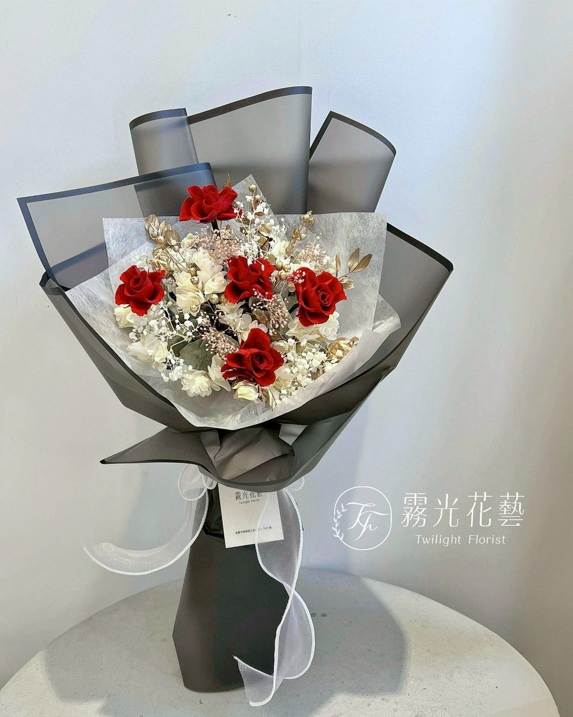 永生玫瑰花束 -紅韻深情