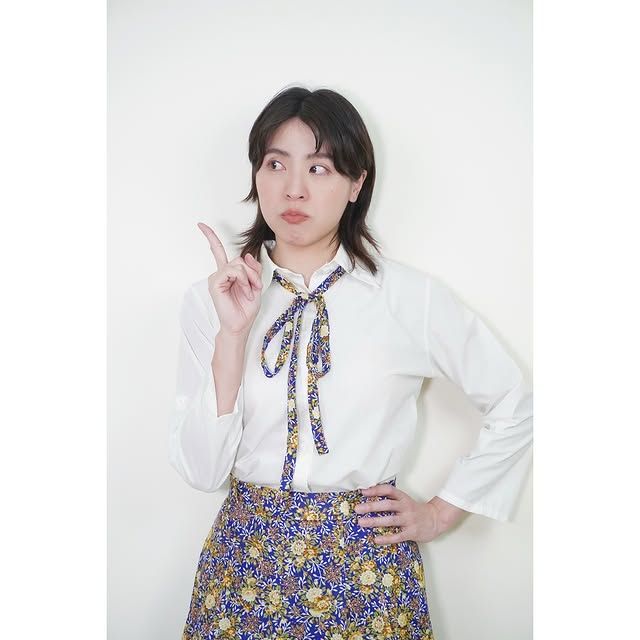 Office Lady藍色花朵傘狀裙