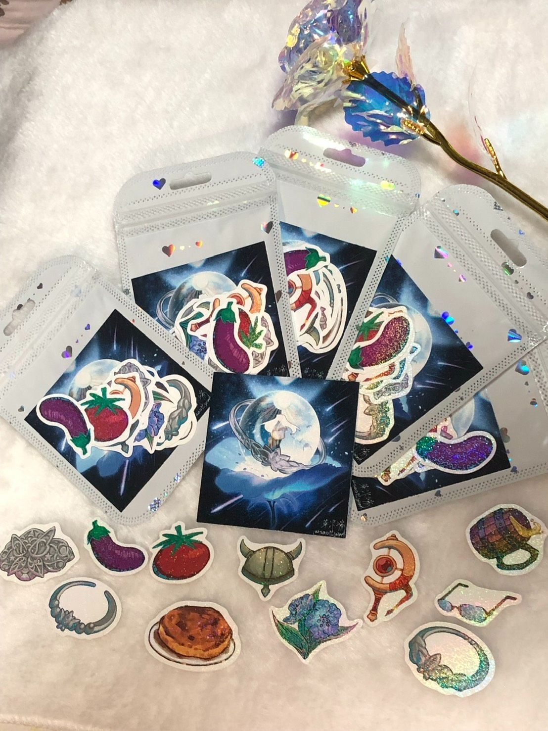 芙莉蓮印象鐳射貼紙，附芙莉蓮小卡（可直購）