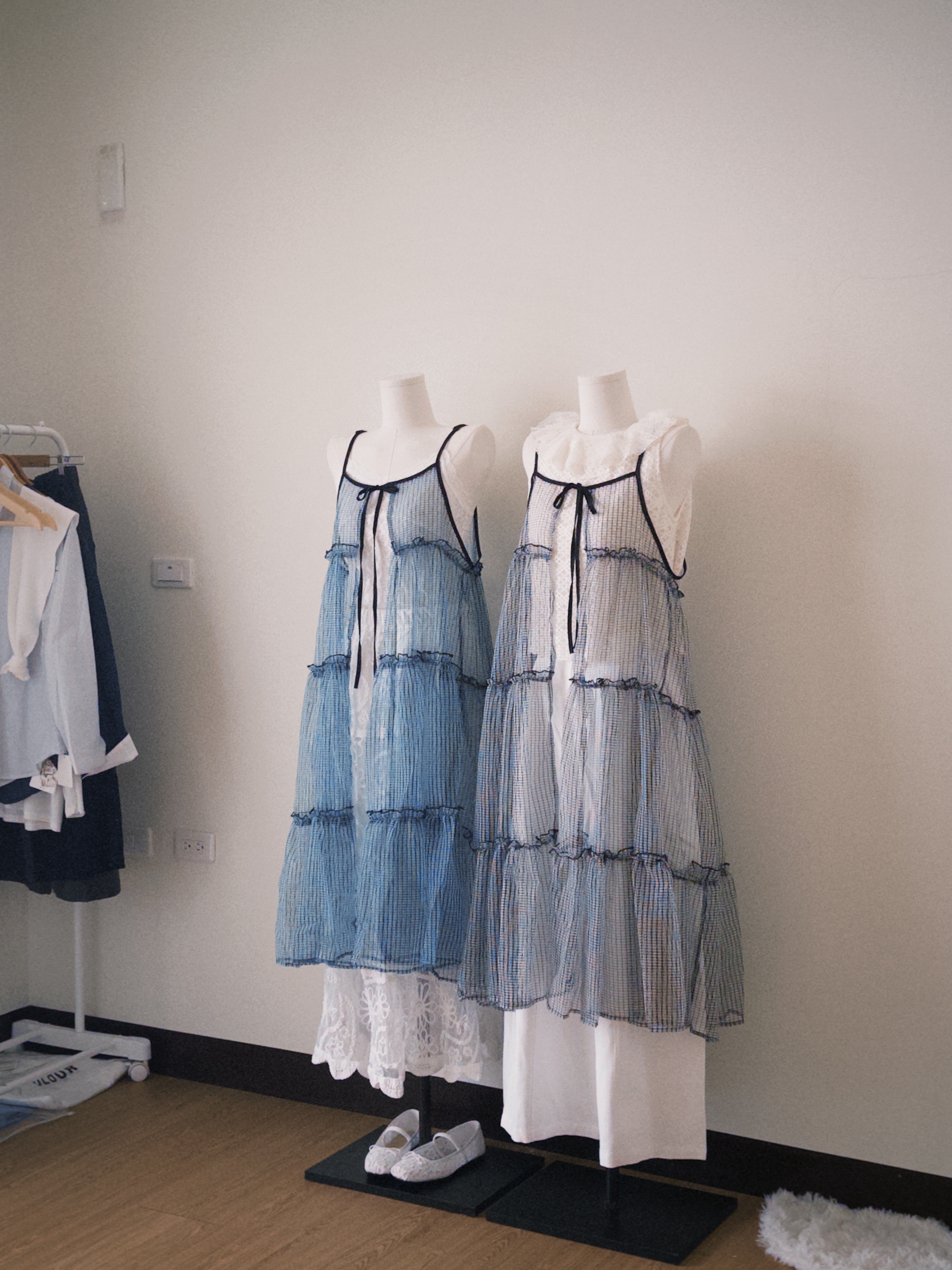 -黑白少女漫畫-（透明感特色外罩衫）最後預購