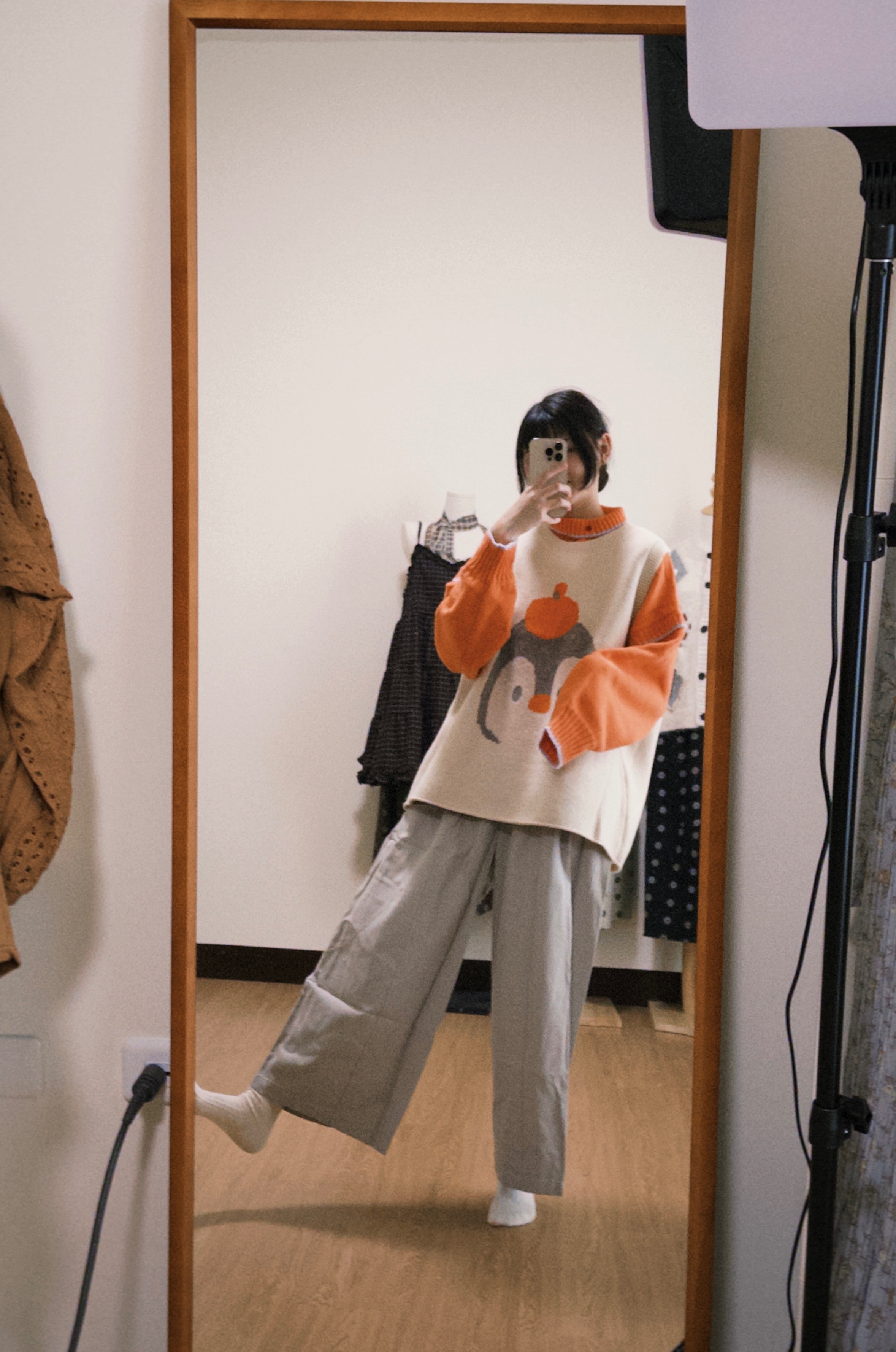 -快樂腳-（🇯🇵品牌款 日系撞色滾邊毛衣）