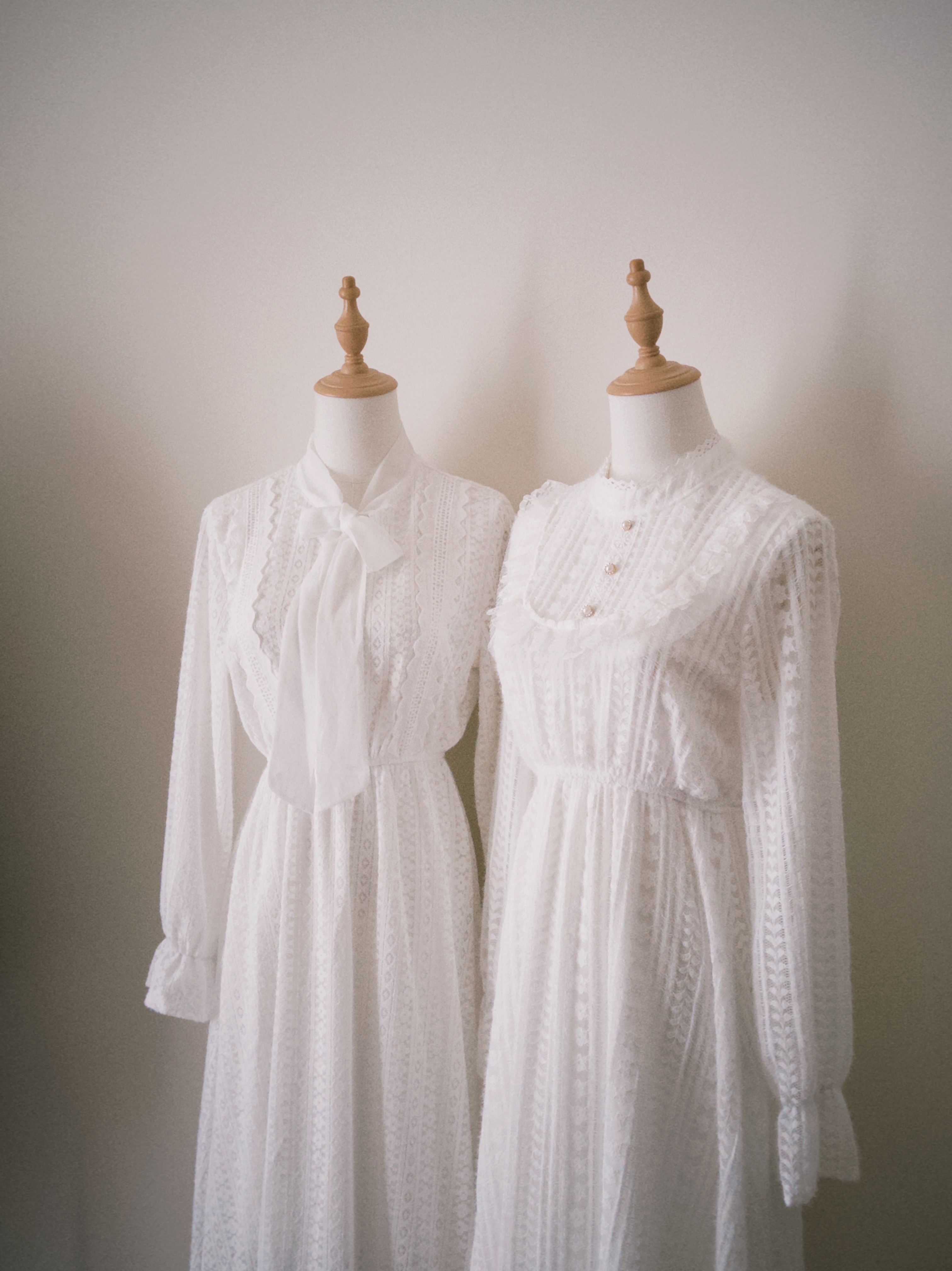 -見習雪魔女-（限量雕花雪白洋裝）