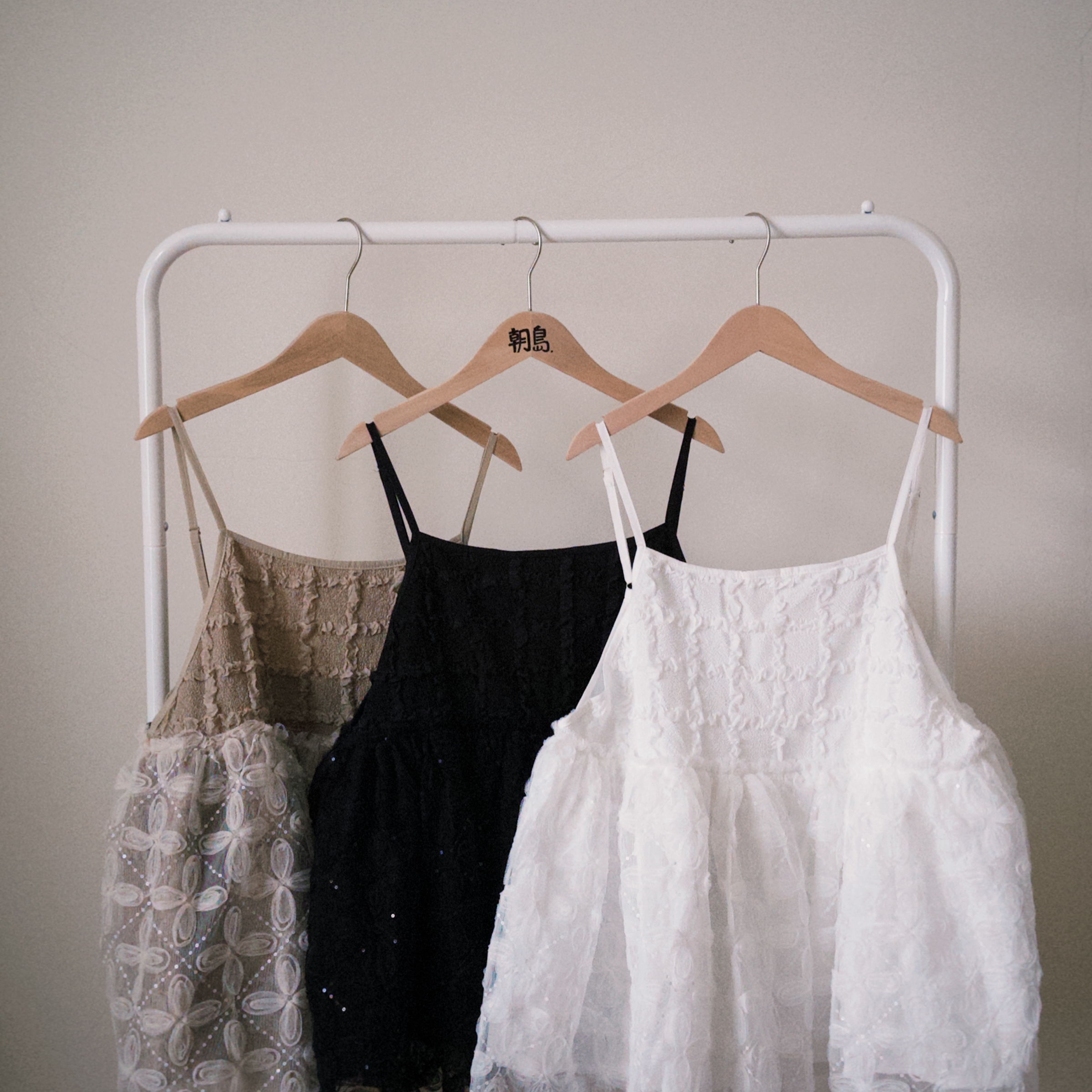 🇭🇰-奶油舒芙蕾-（日系澎澎感蕾絲雙層重工背心）