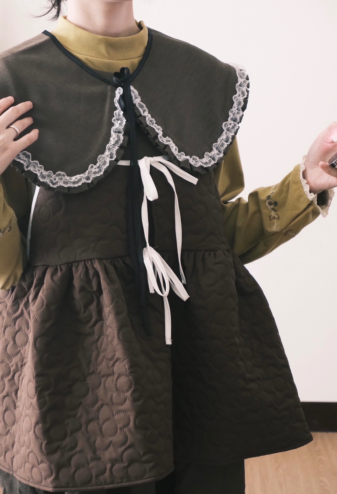 🇭🇰-皮卡花恰恰-（蓬蓬正反穿花花壓紋背心）