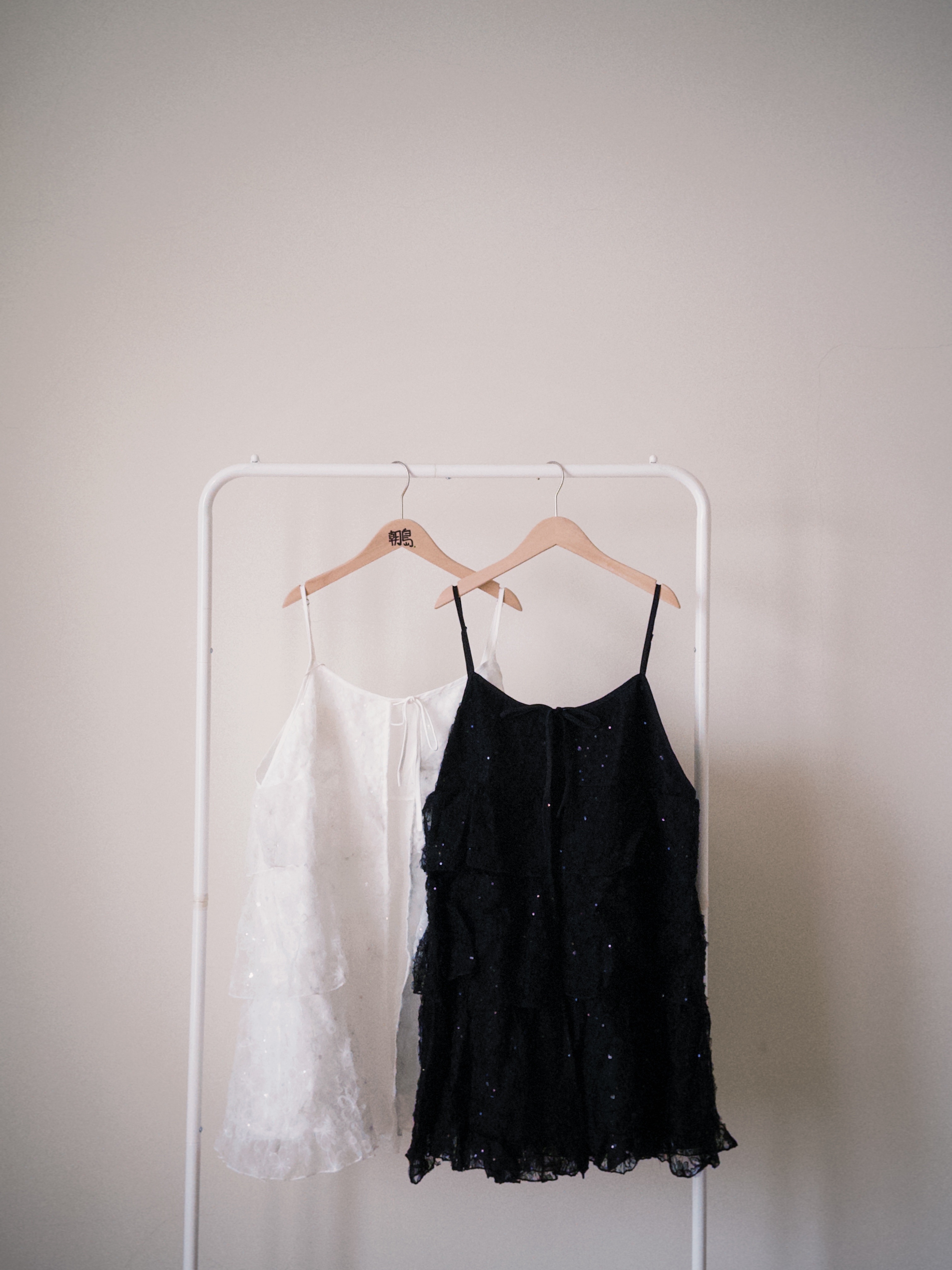 🇭🇰-紗織-（重工蕾絲正反兩穿綁帶背心）