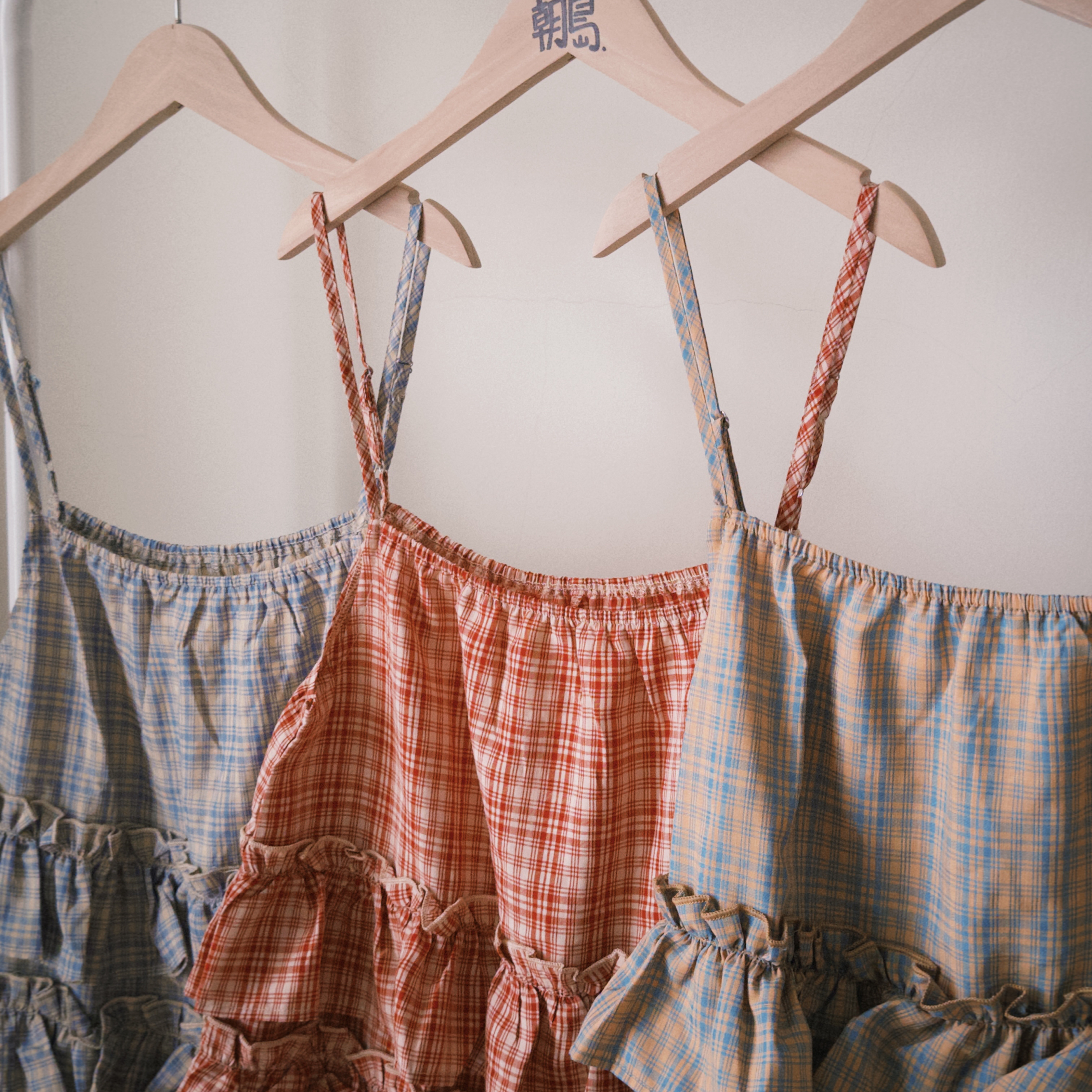 -復古日雜-（可愛撞色復古感蛋糕娃娃背心）