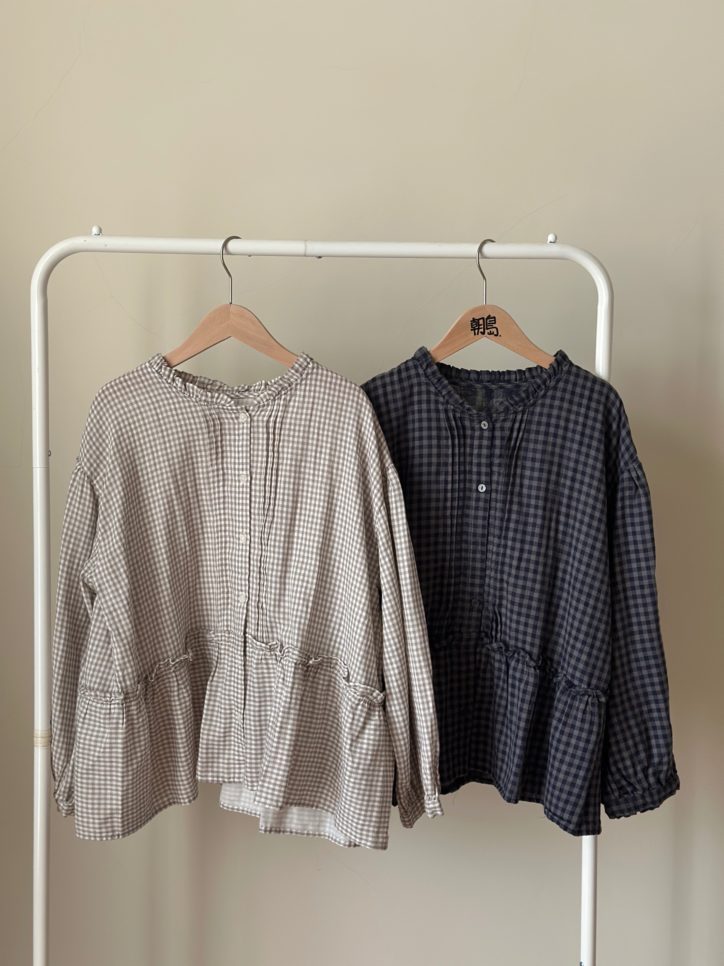 -袋鼠寶寶-（柔軟格紋小花邊領襯衫）