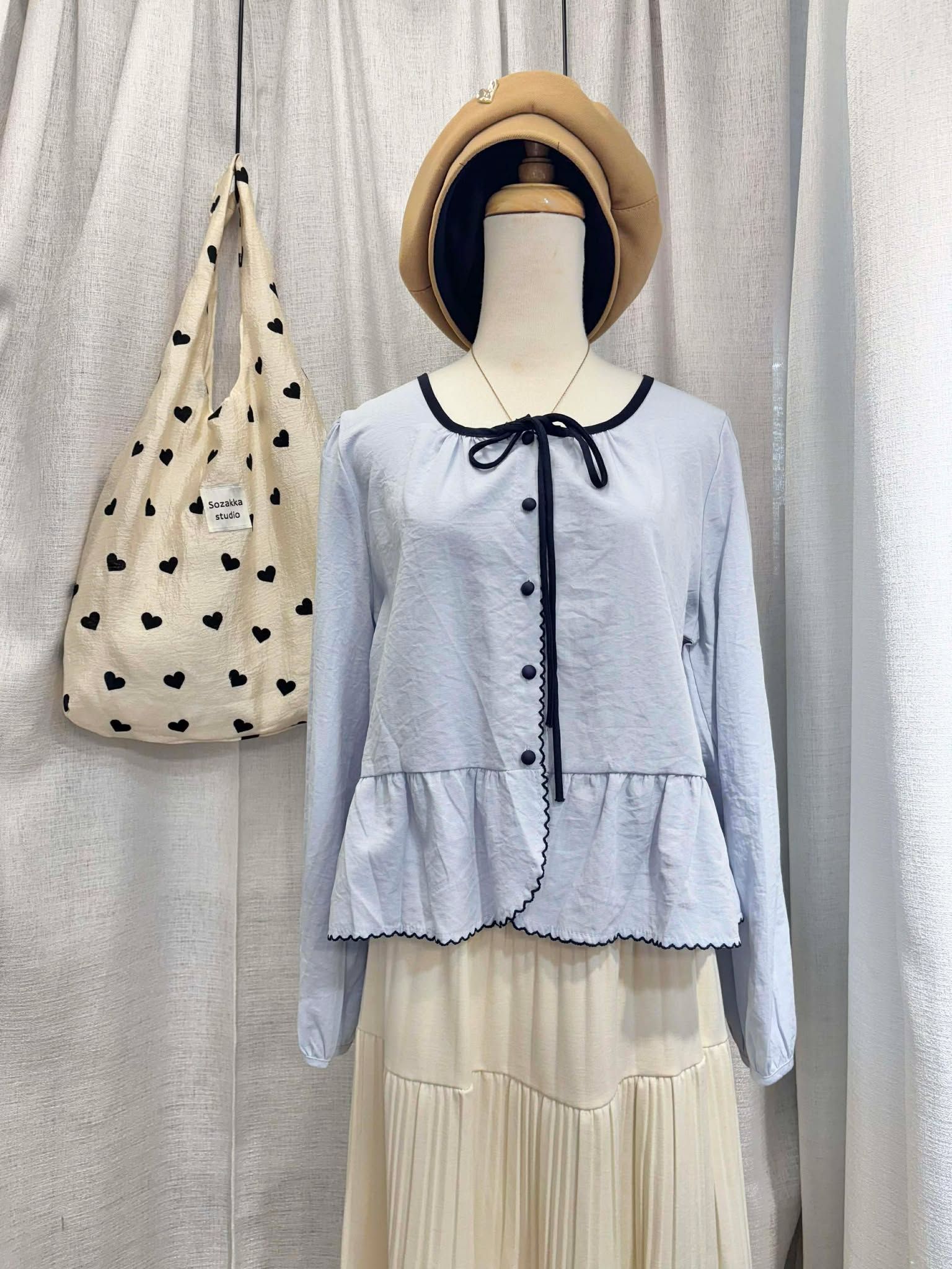 韓系歐膩  拼色綁帶蝴蝶結🎀排釦下荷葉襯衣