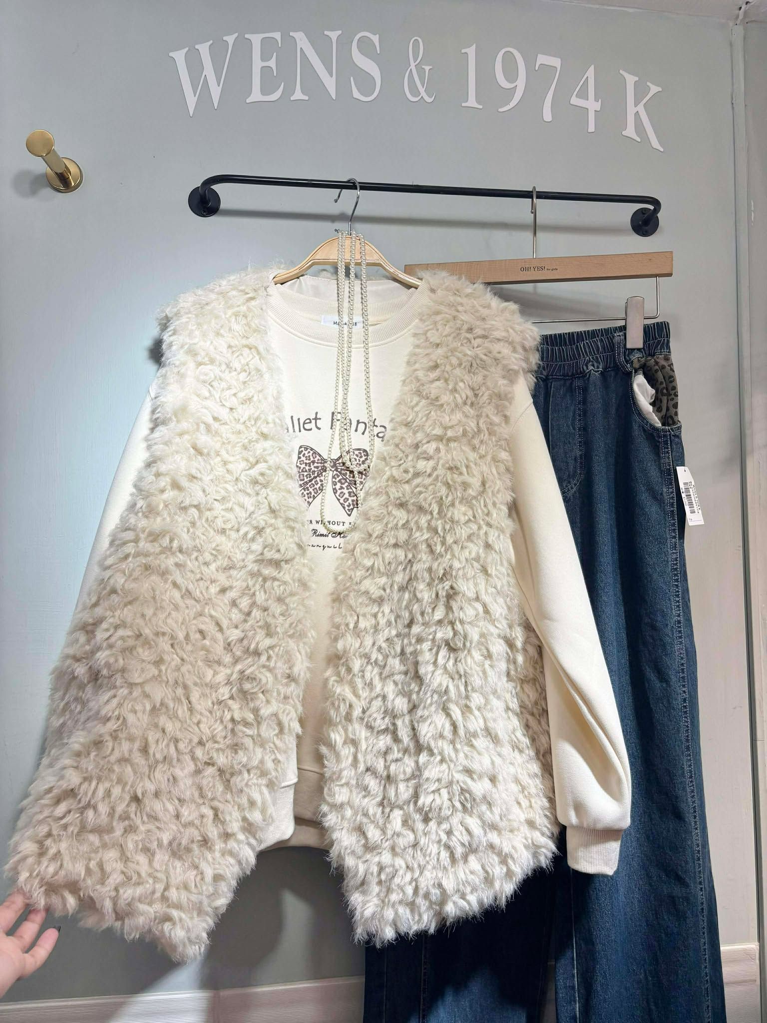 秋冬款 𝟠𝟝折 自訂🇰🇷 超級舒服 手感💯 超強綿羊毛毛QQ背心