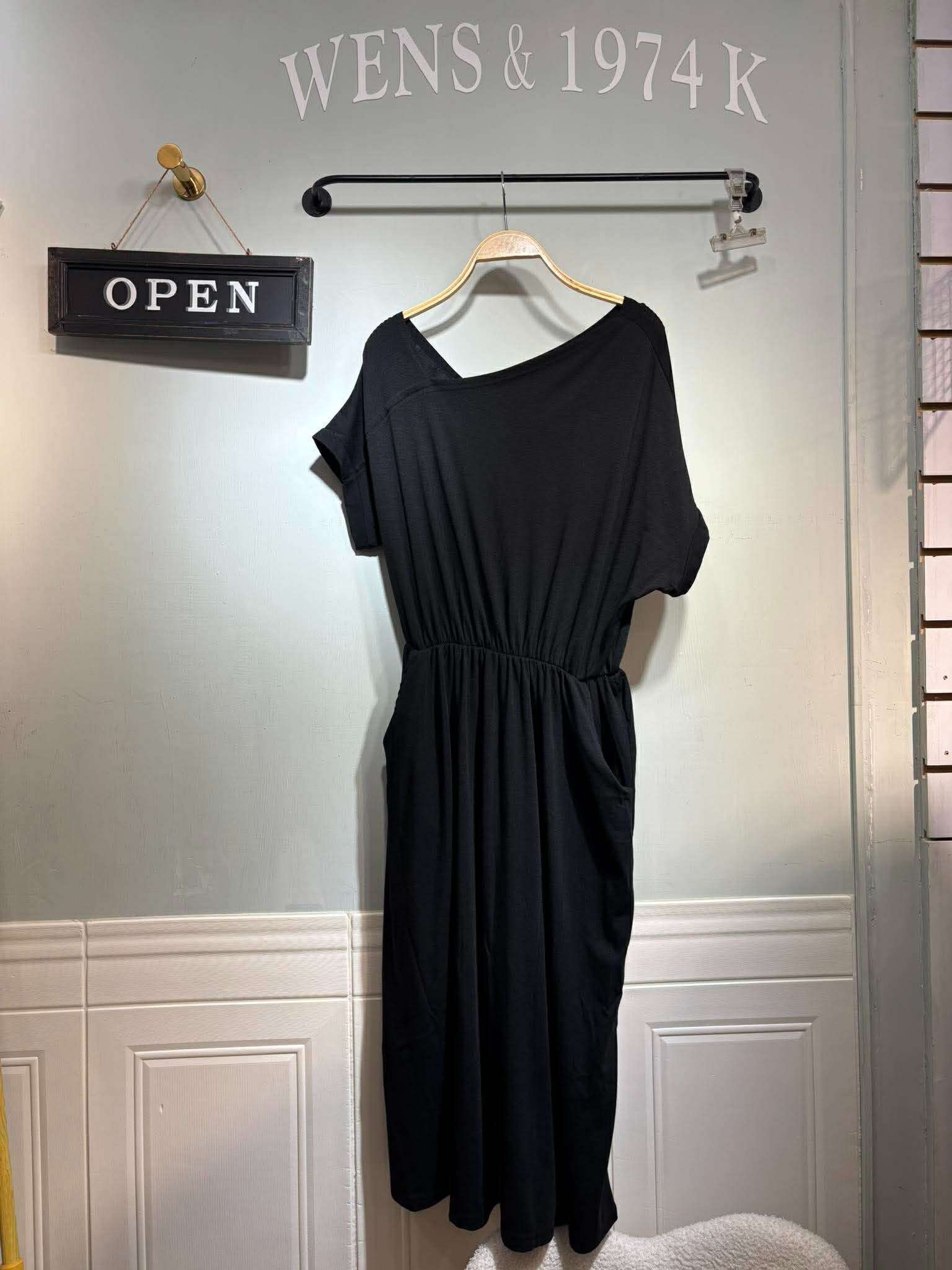 春夏新款～ 3月選款 🤍 每年必上架 莫代爾涼感斜肩小短洋 S~3XL  #彈性+涼感 穿起來像沒有穿！