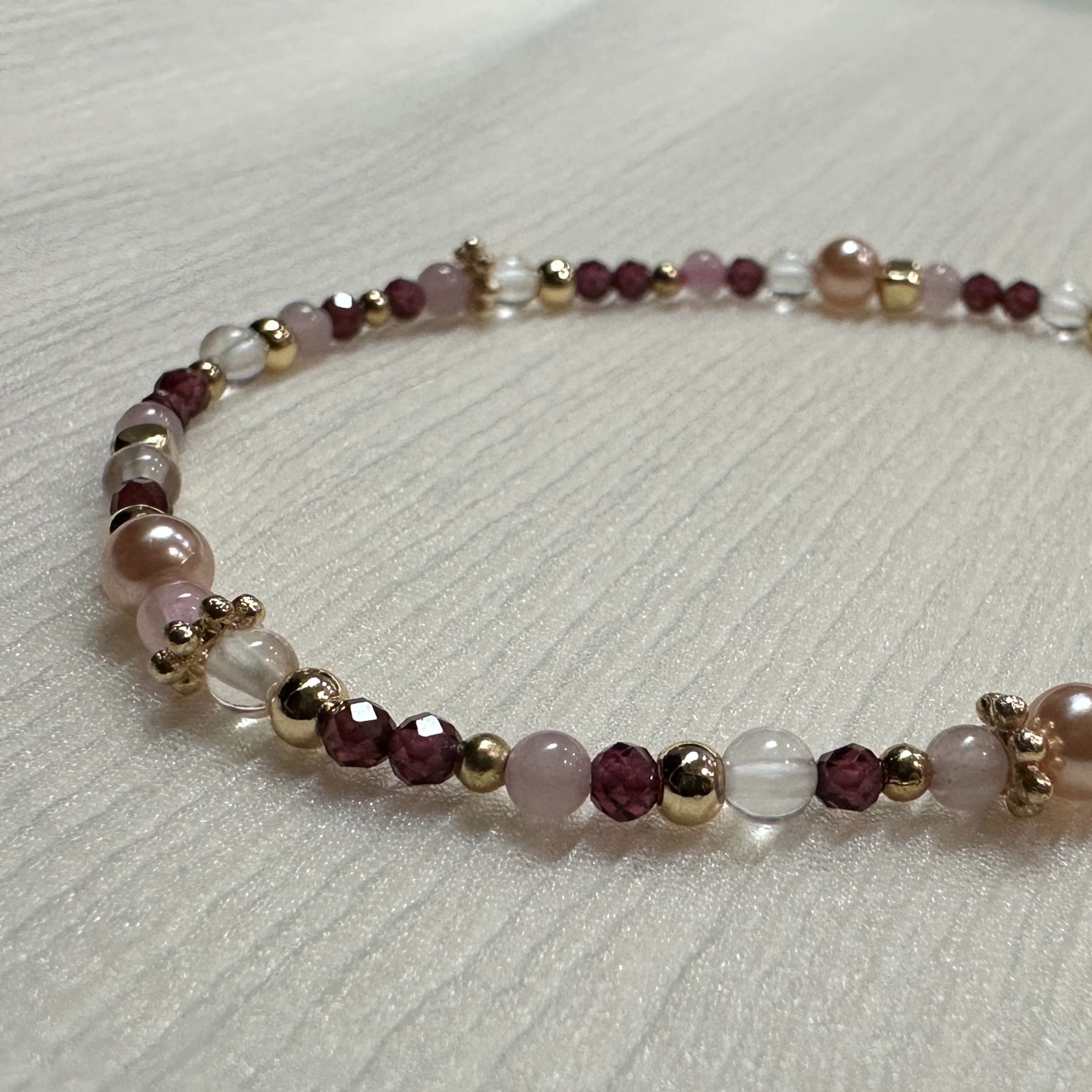 莓光綻語。Blush of Grace