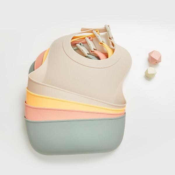 韓國 Moyuum 矽膠防水圍兜